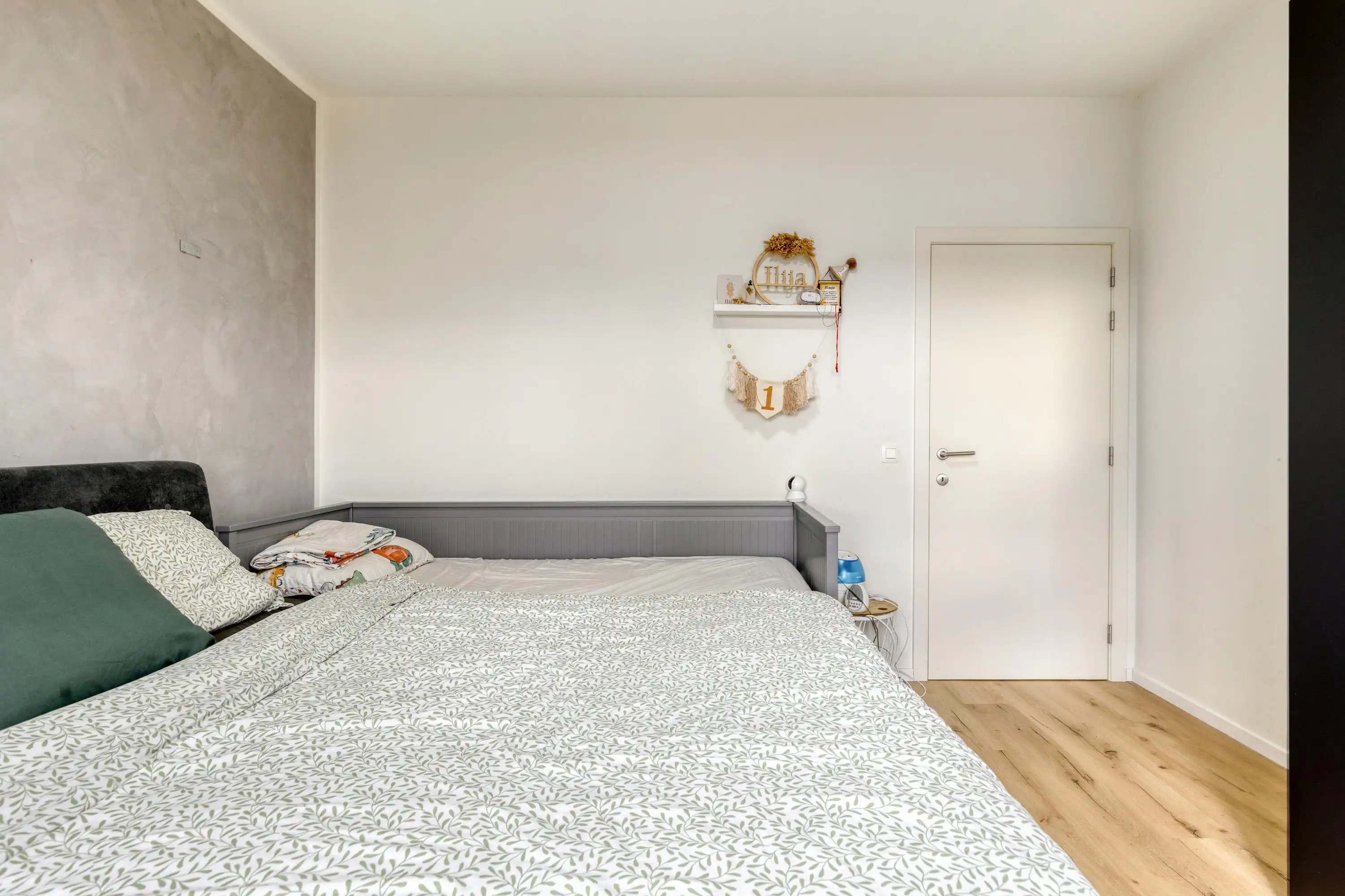 Appartement te koop in Merksem met 2 slaapkamers en garage foto 12