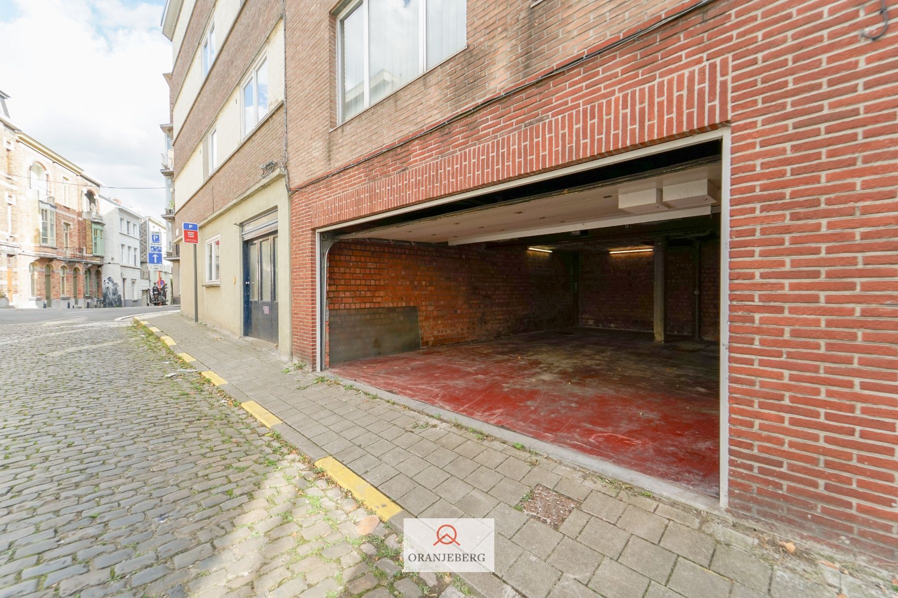 te huur : grote garage voor minimum 2 wagens foto 15