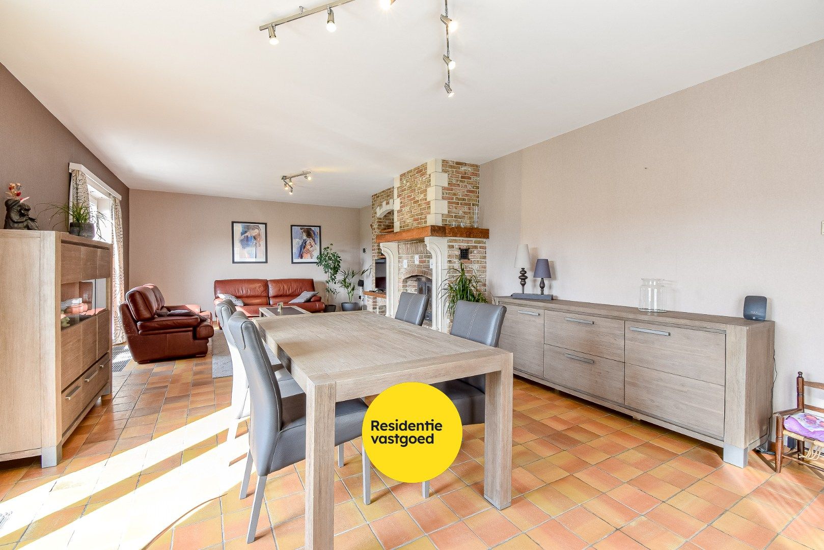 Ruime villa met 4 slaapkamers foto 5