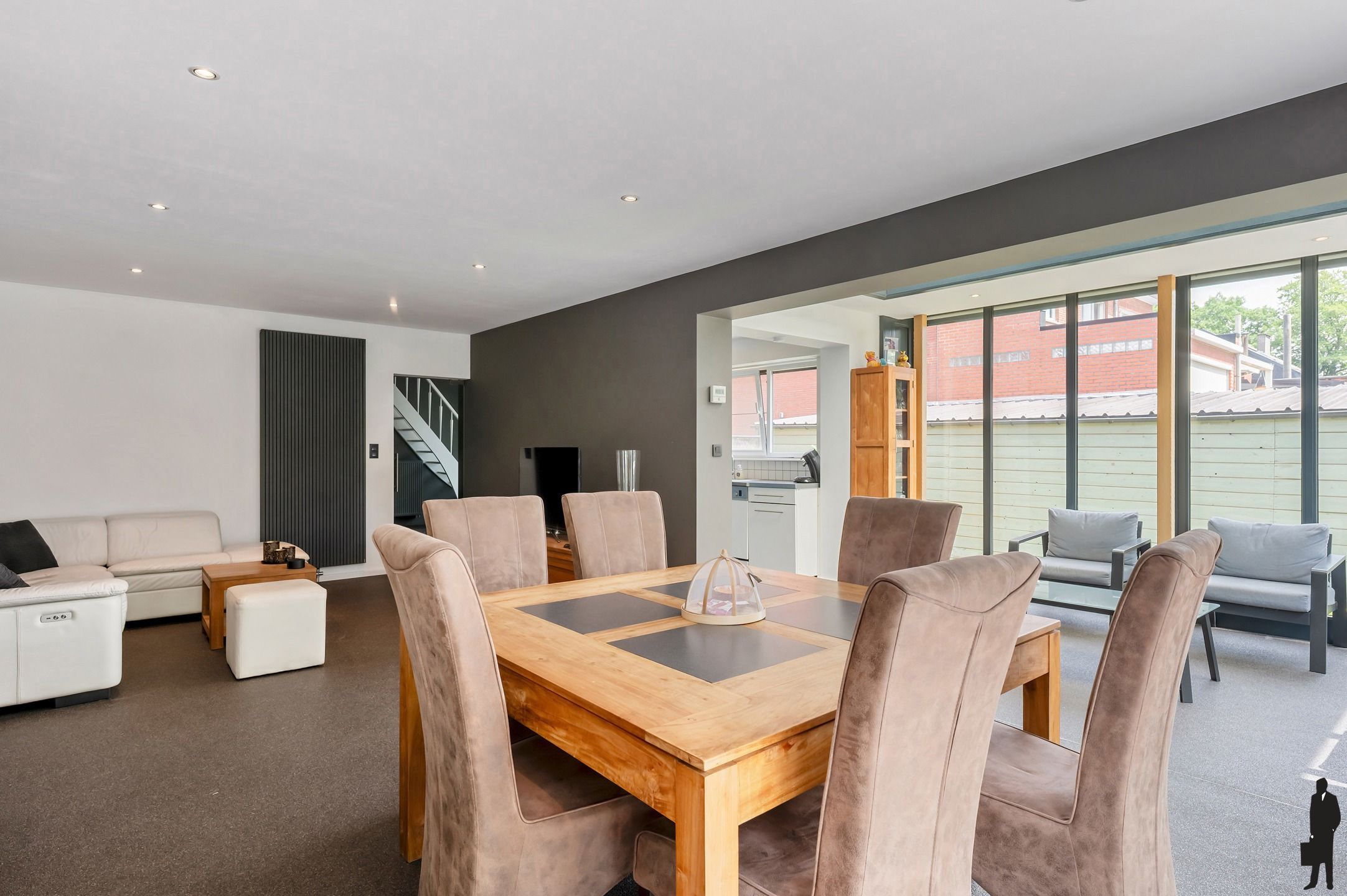 Instapklare HOB met 3 slk, bureau en zuidgerichte tuin op een perceel van 465 m². foto 9