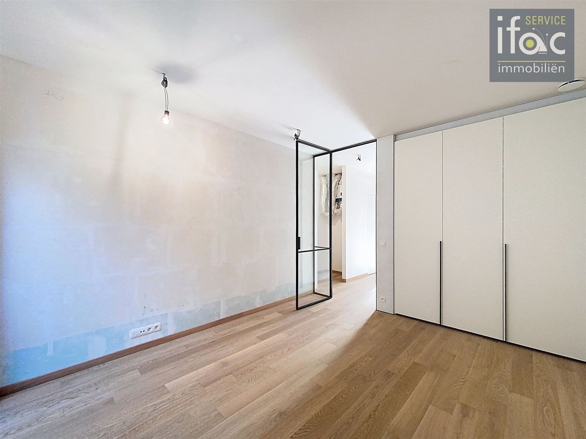 Luxe appartement met ruim terras en 2 autostaanplaatsen op de prestigieuze Panquin site naast het Park van Tervuren foto 9