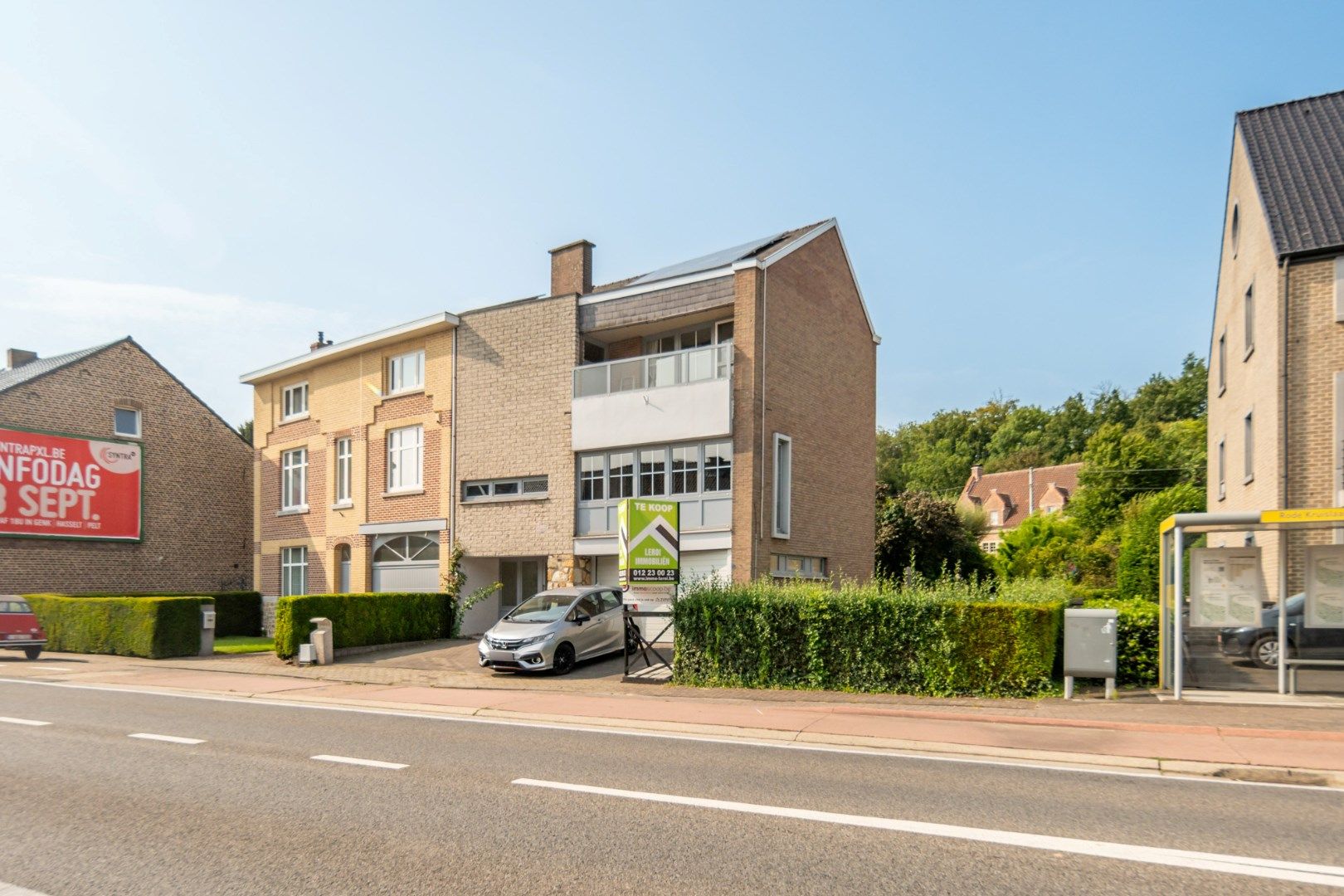 Halfopen bebouwing met tuin, garage in Tongeren centrum foto 4