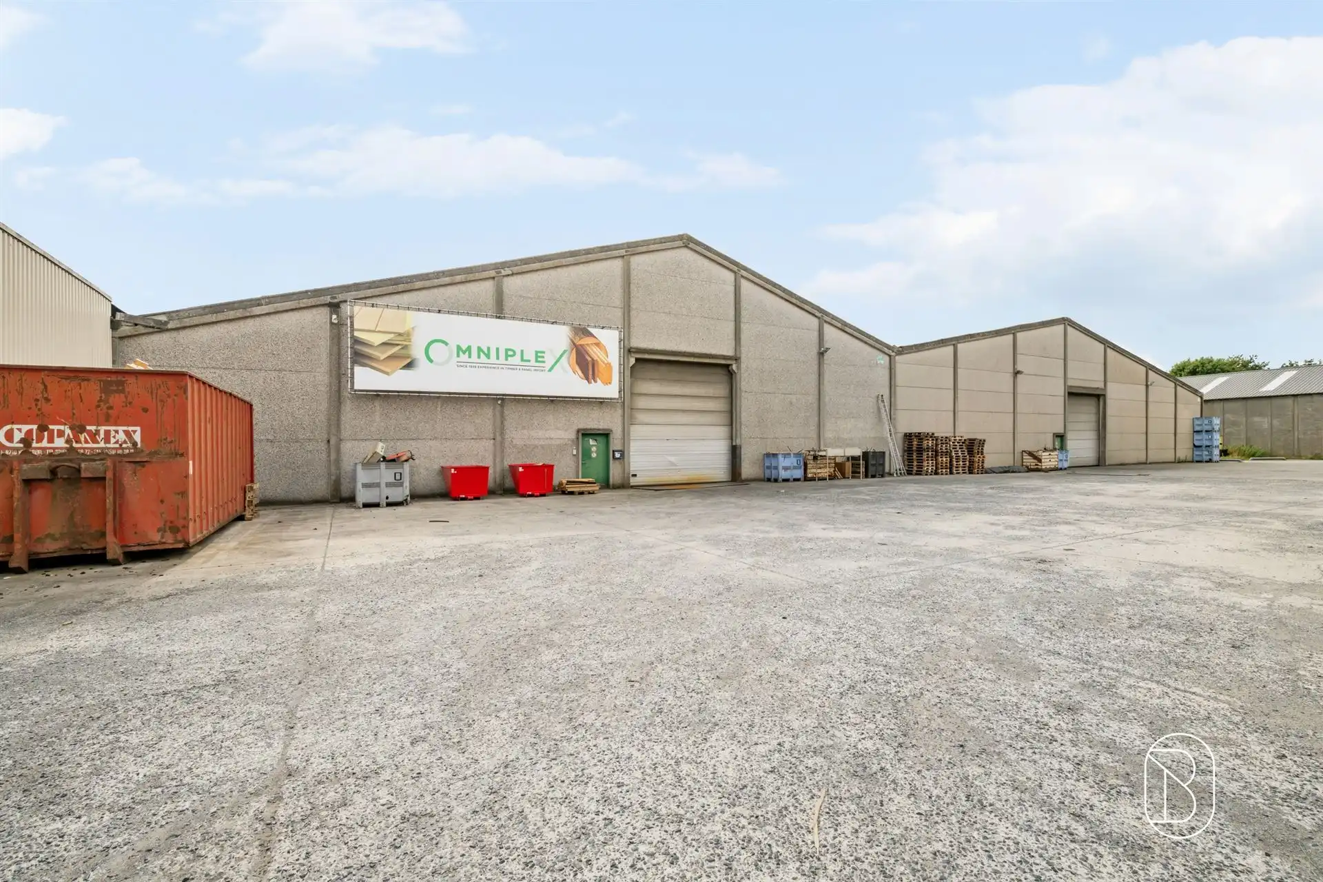 Loodsencomplex met parking, op een centrale ligging  foto 4