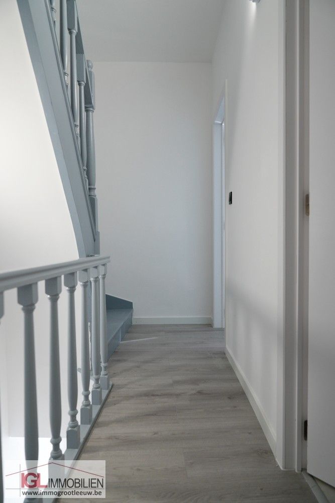 Smaakvol gerenoveerde woning met 3 slaapkamers & 2 badkamers foto 12