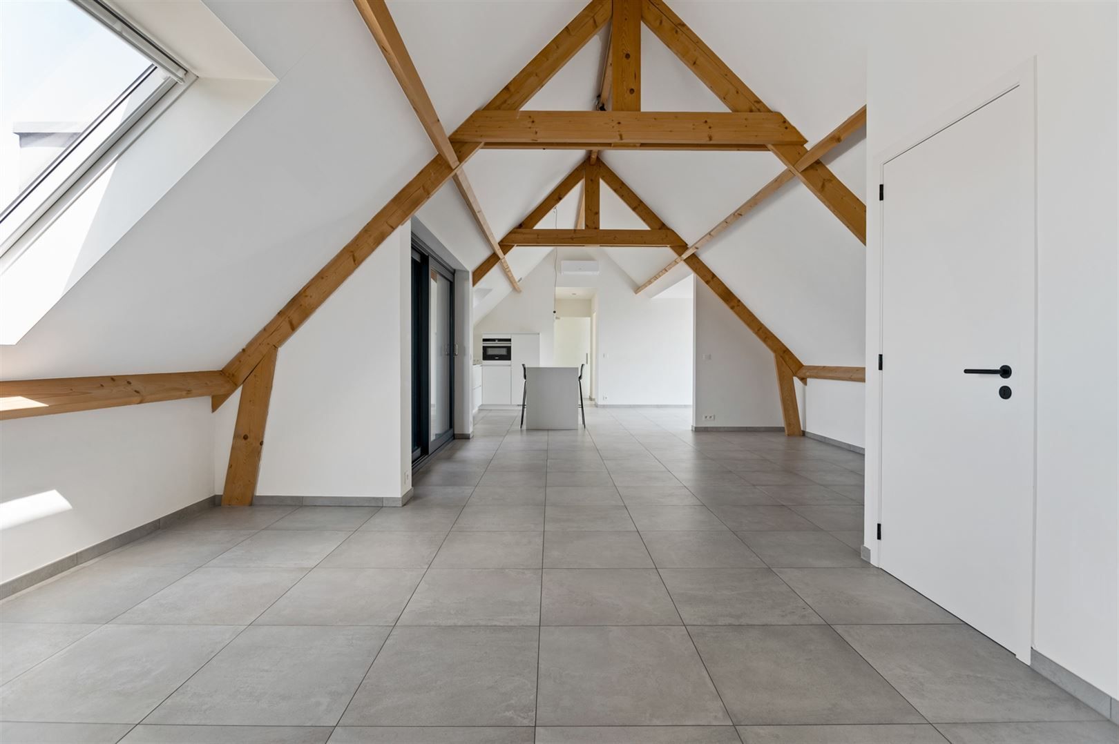 Recente penthouse ca. 114m2 met inpandig terras en optionele parking. foto 5