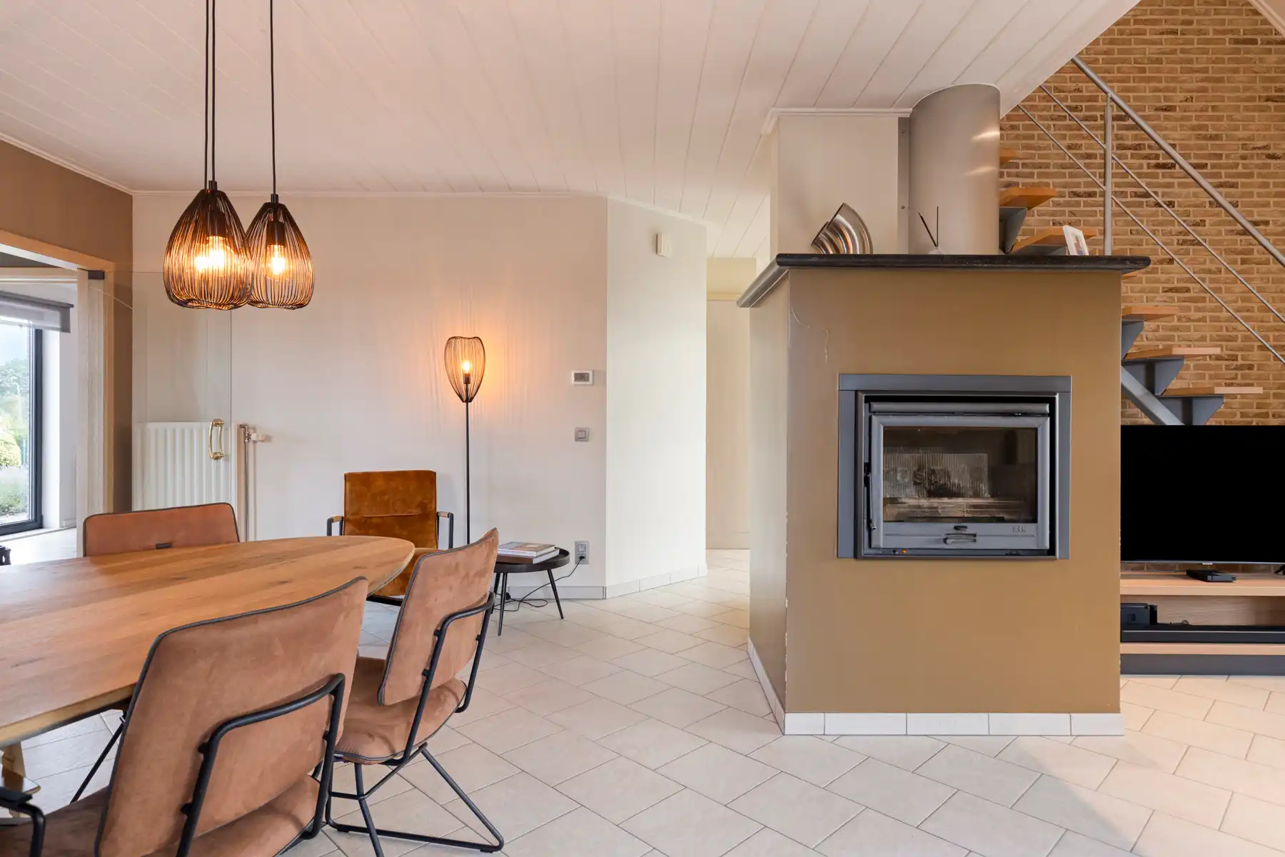 Instapklare woning met 3 slpk en ruime garage op toplocatie foto 10