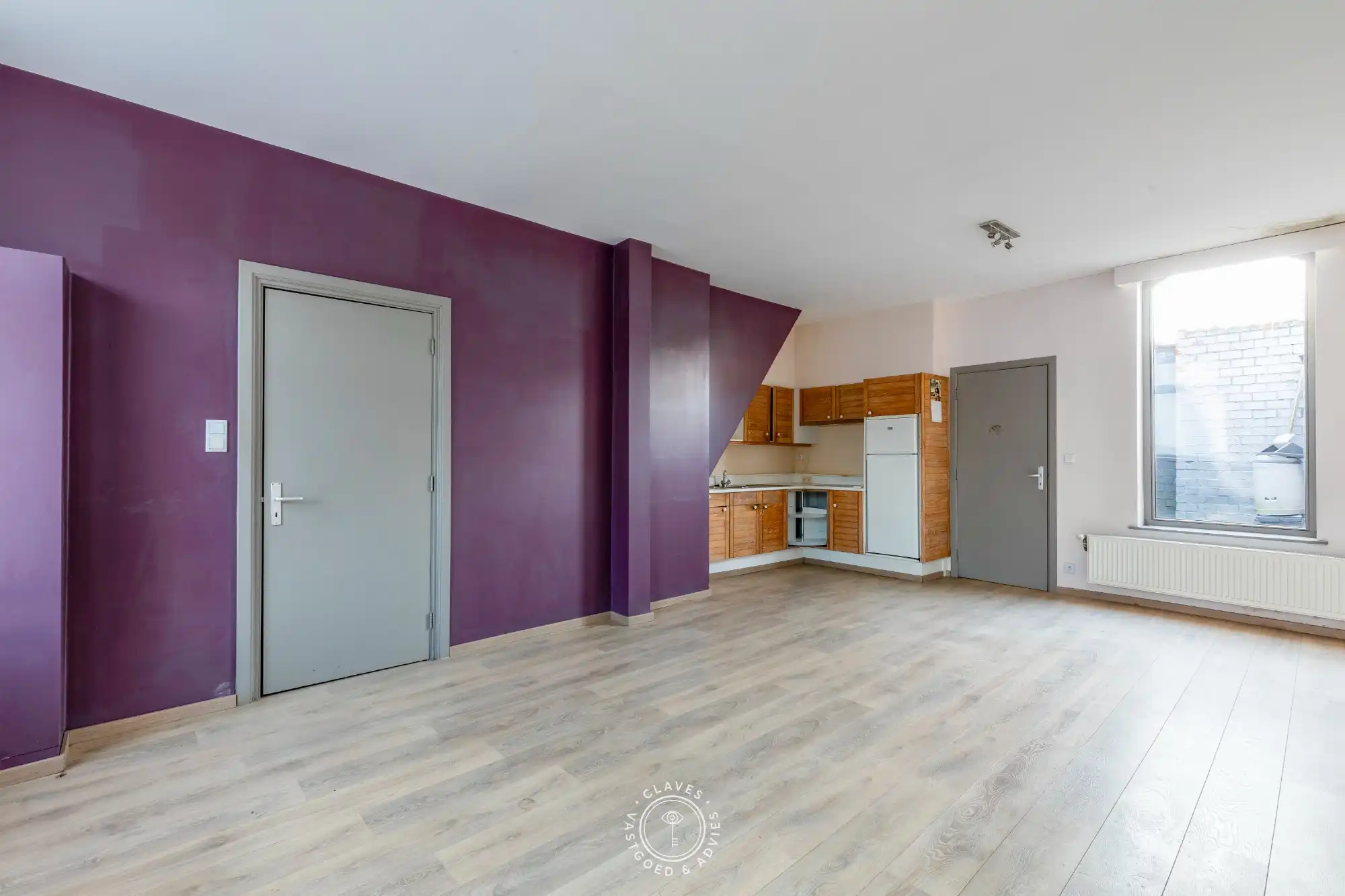 Te renoveren rijwoning met mogelijkheden in het hart van Nieuwkerken-Waas foto 5