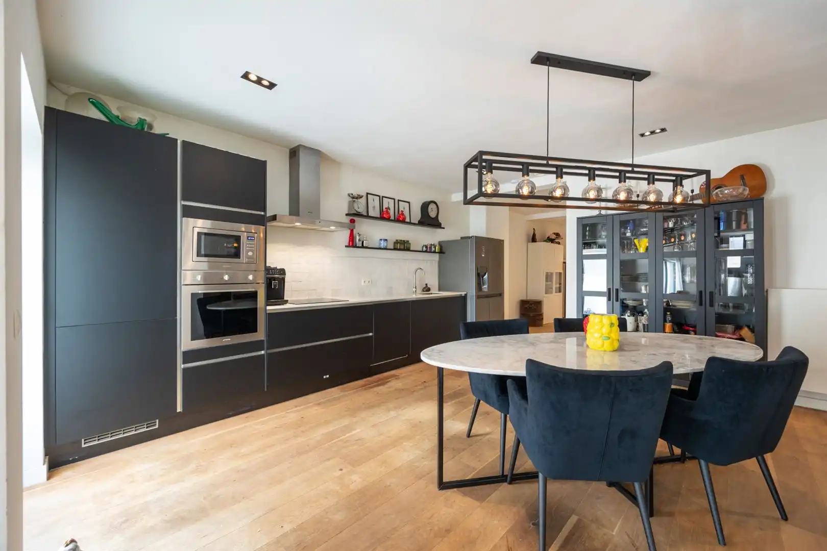 Appartement met 2 slaapkamers en gigantisch Zuid-gericht terras foto 4