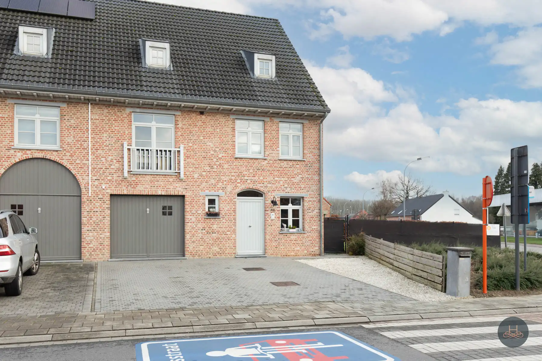 Instapklare gezinswoning met leuke tuin foto 28