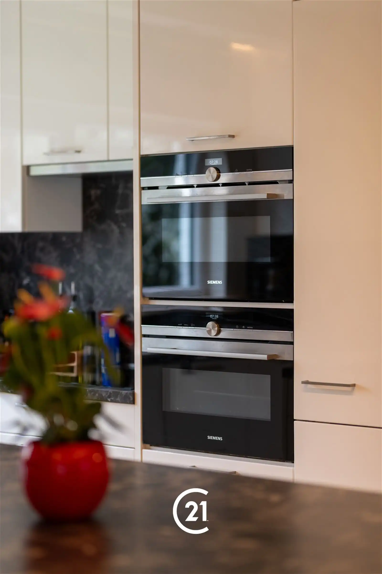 Luxueus afgewerkte villa met 5 slaapkamers in Leerne! foto 9