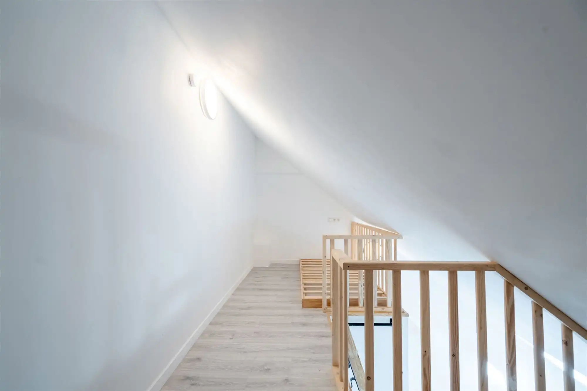 Gemeubelde studentenkamer in Mechelen te huur! foto 7