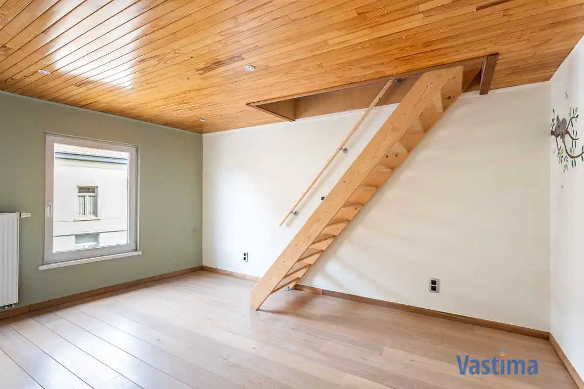 Charmante huurwoning met 2-3 slaapkamers, buitenruimte en garage foto 13