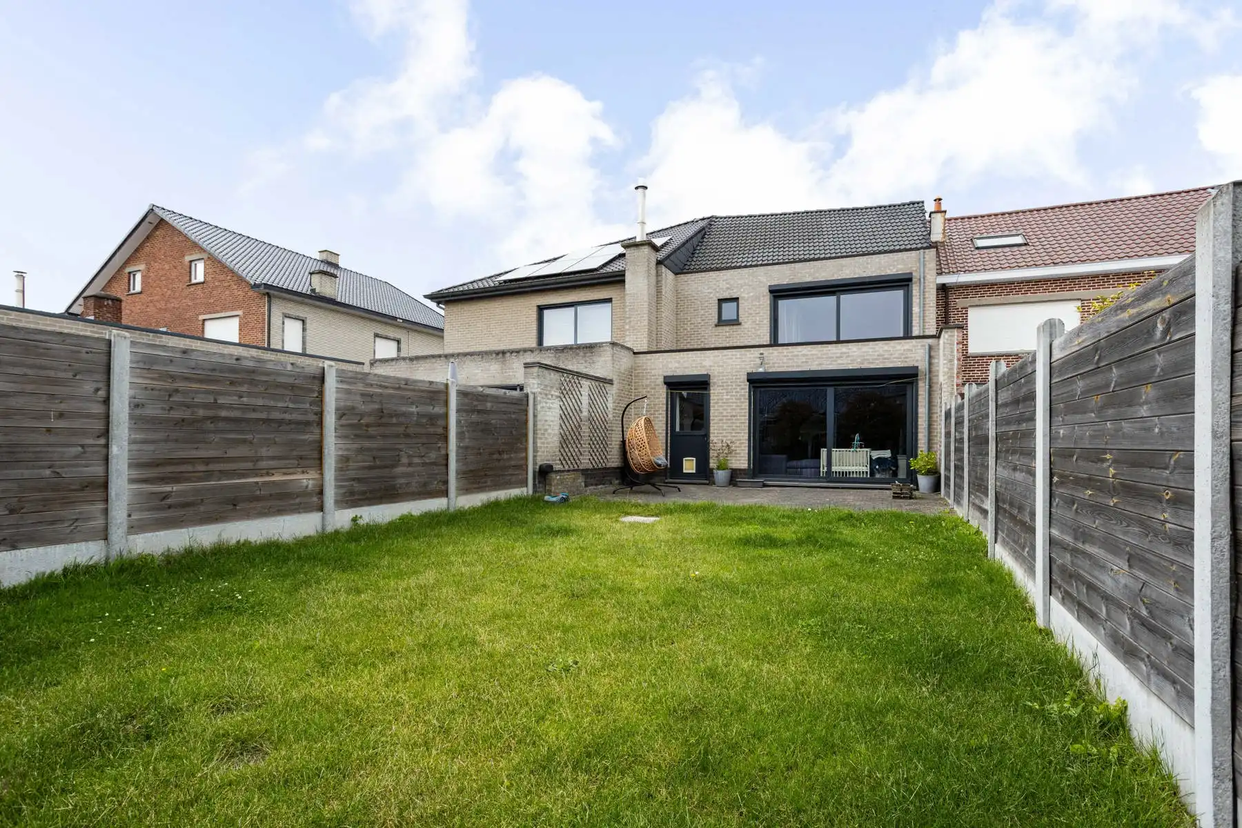 Instapklare woning met 3 slaapkamers, zonnige tuin en rustige ligging! foto 18