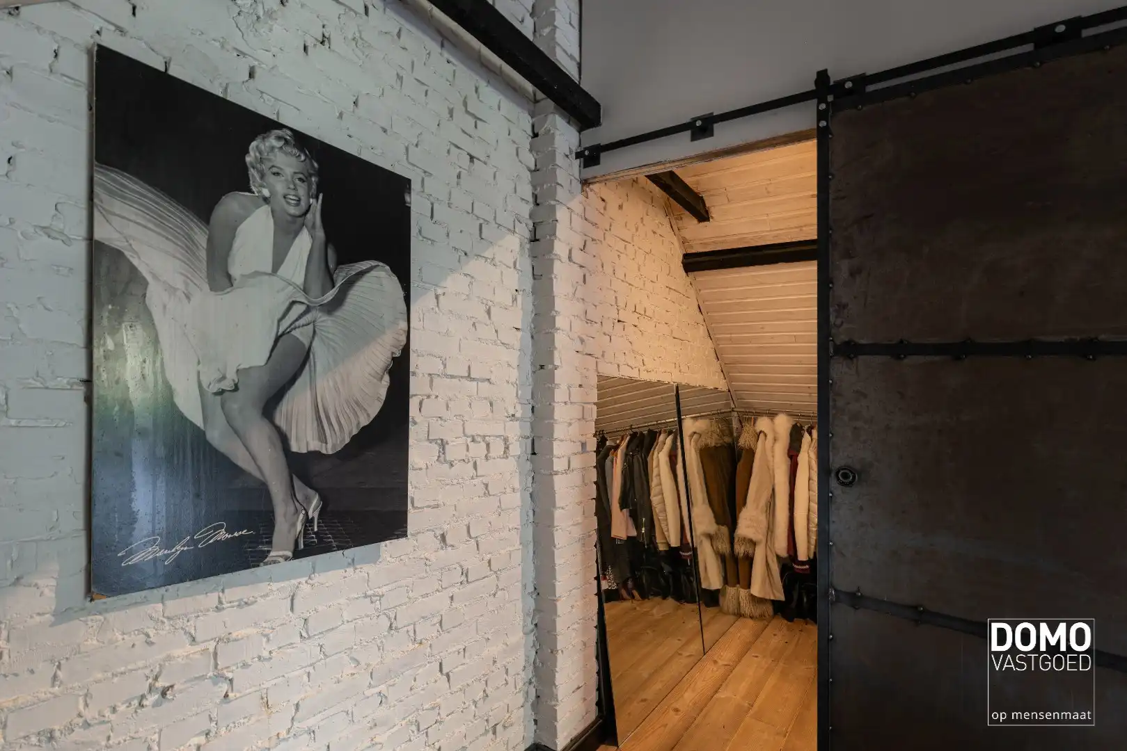 UNIEKE EIGENDOM MET WONING, 2 APPARTEMENTEN EN MAGAZIJNEN OP 13A88CA foto 11