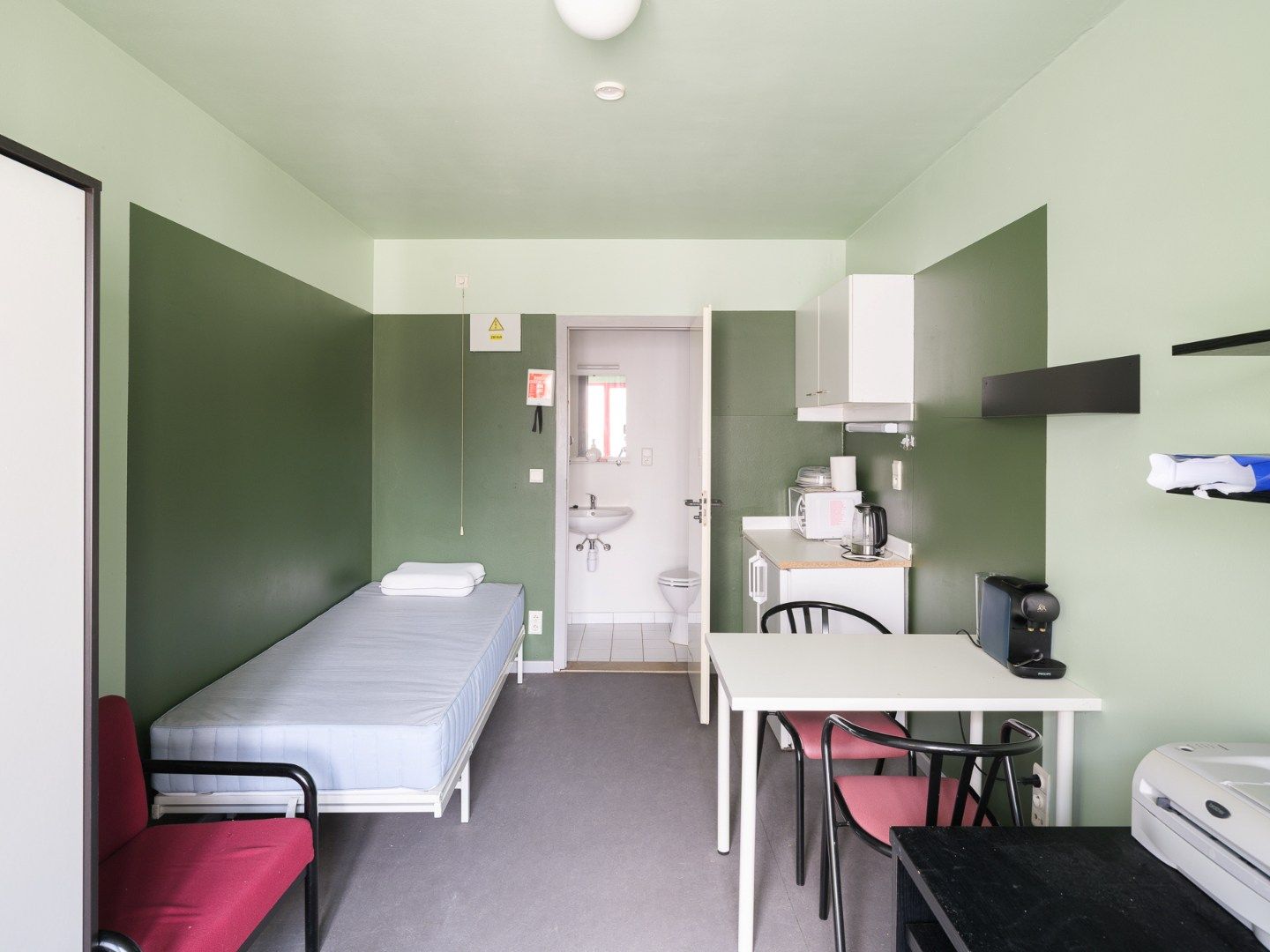 Uitstekende investeringskans met 10 studentenkamers en 4 studio's  in het hart van de studentenstad foto 18