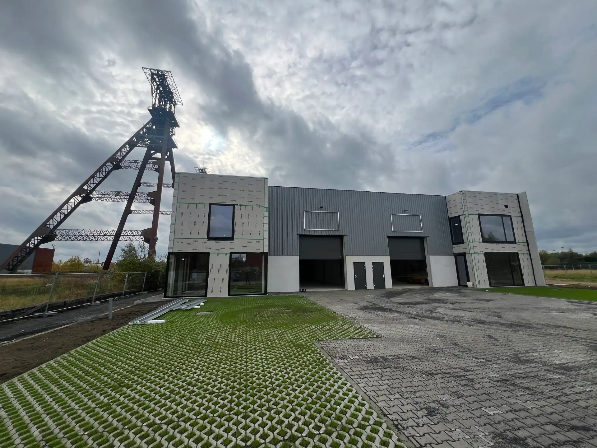 Magazijn te koop Centrum-Zuid - 3530 Houthalen-Helchteren
