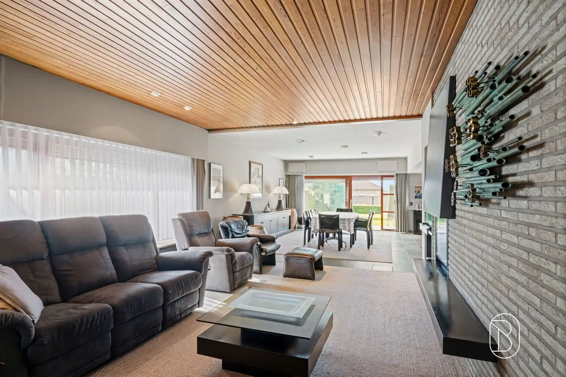Charmante bungalow op ruim perceel van 855 m² foto 10