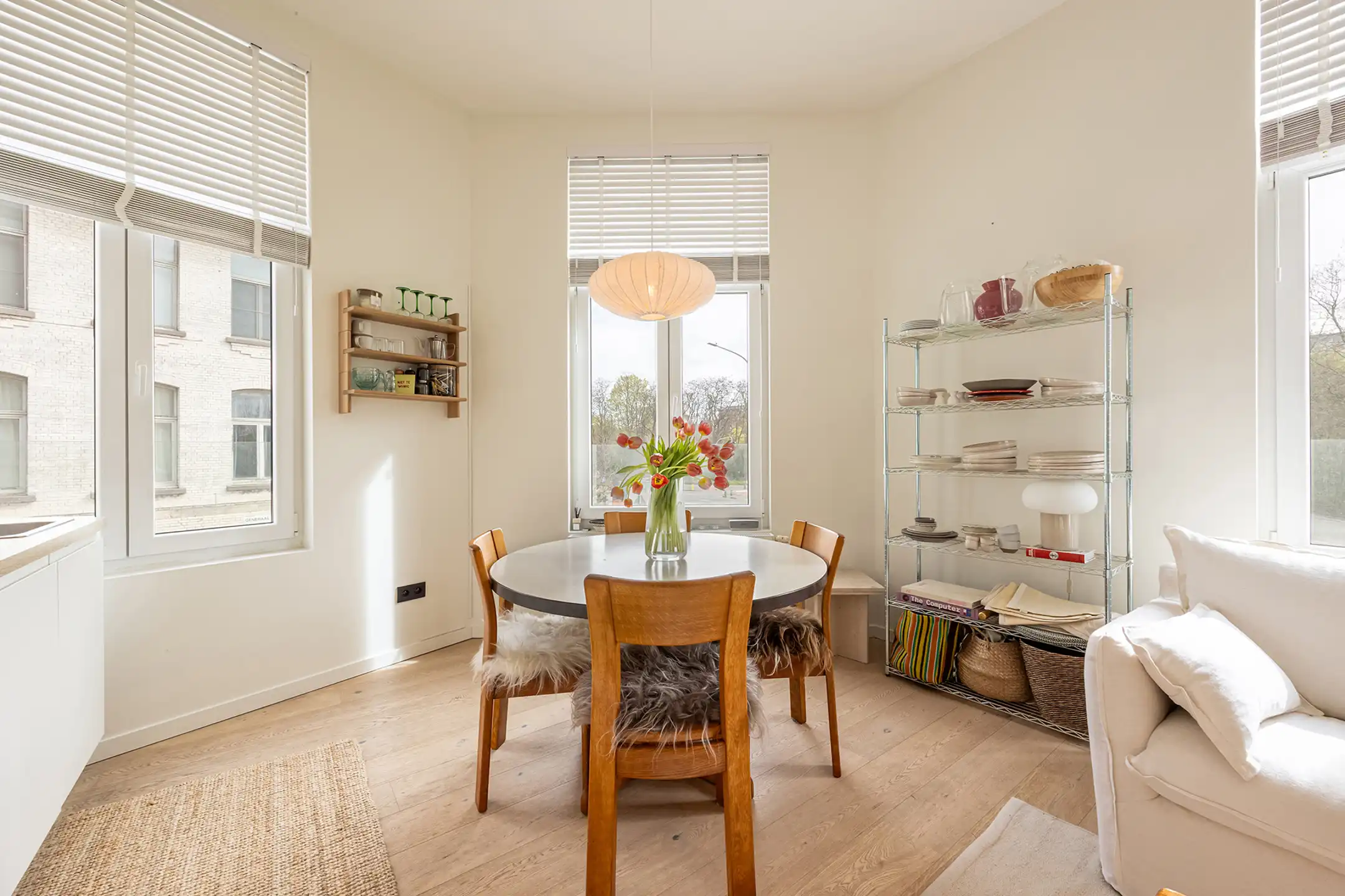 Gezellig hoekappartement te Zurenborg// ideale investering foto 3