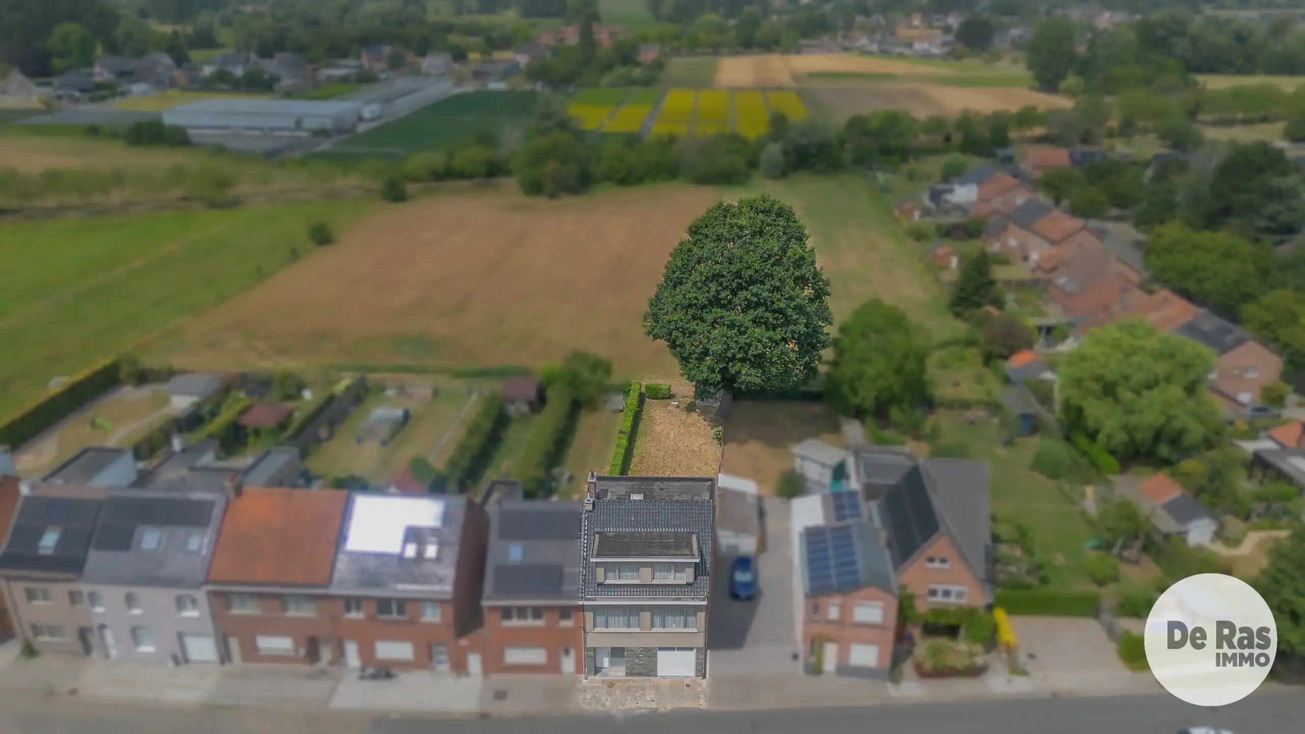 Hoofdfoto van de publicatie: HOFSTADE - Ruime bel-etage met 4 slpks, garage en tuin!