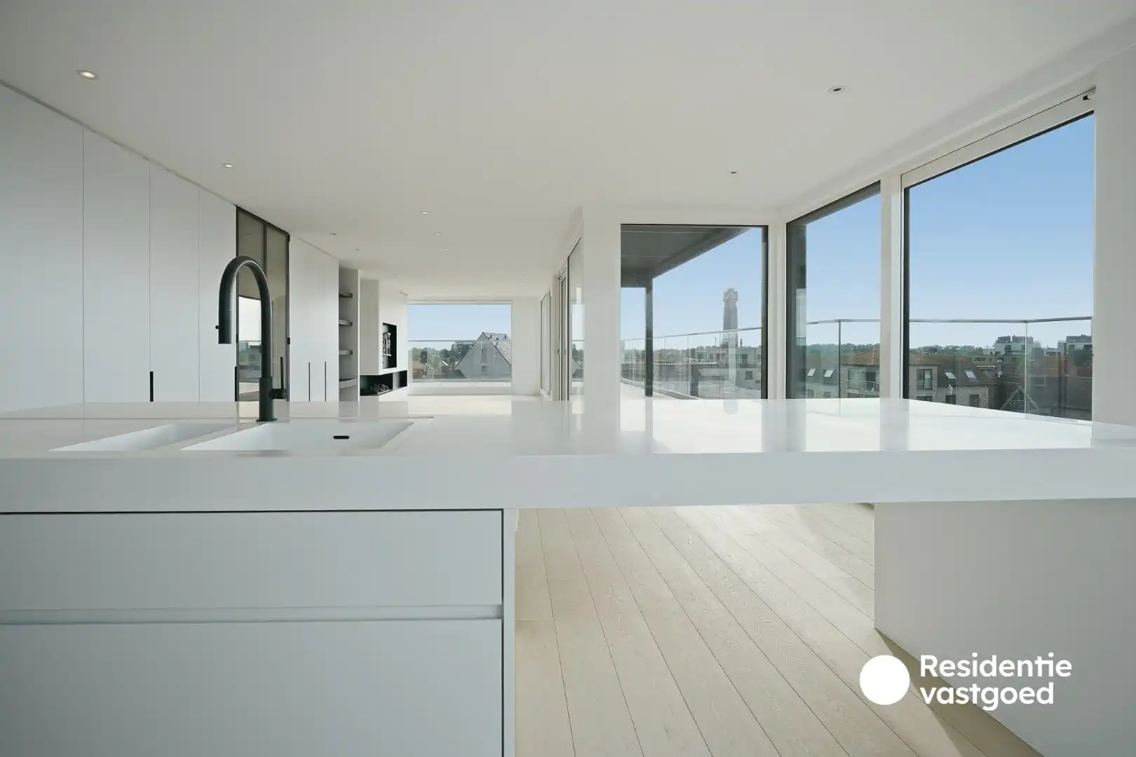 Exclusief penthouse in centrum Diksmuide! foto 9