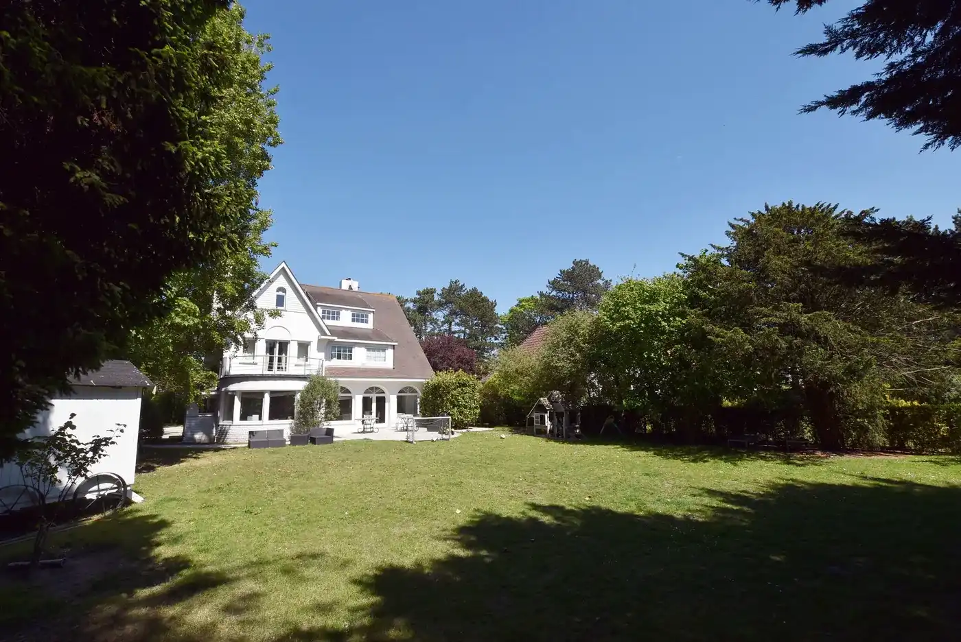 Villa op een uitzonderlijk perceel, triple A-locatie in het Zoute foto 6
