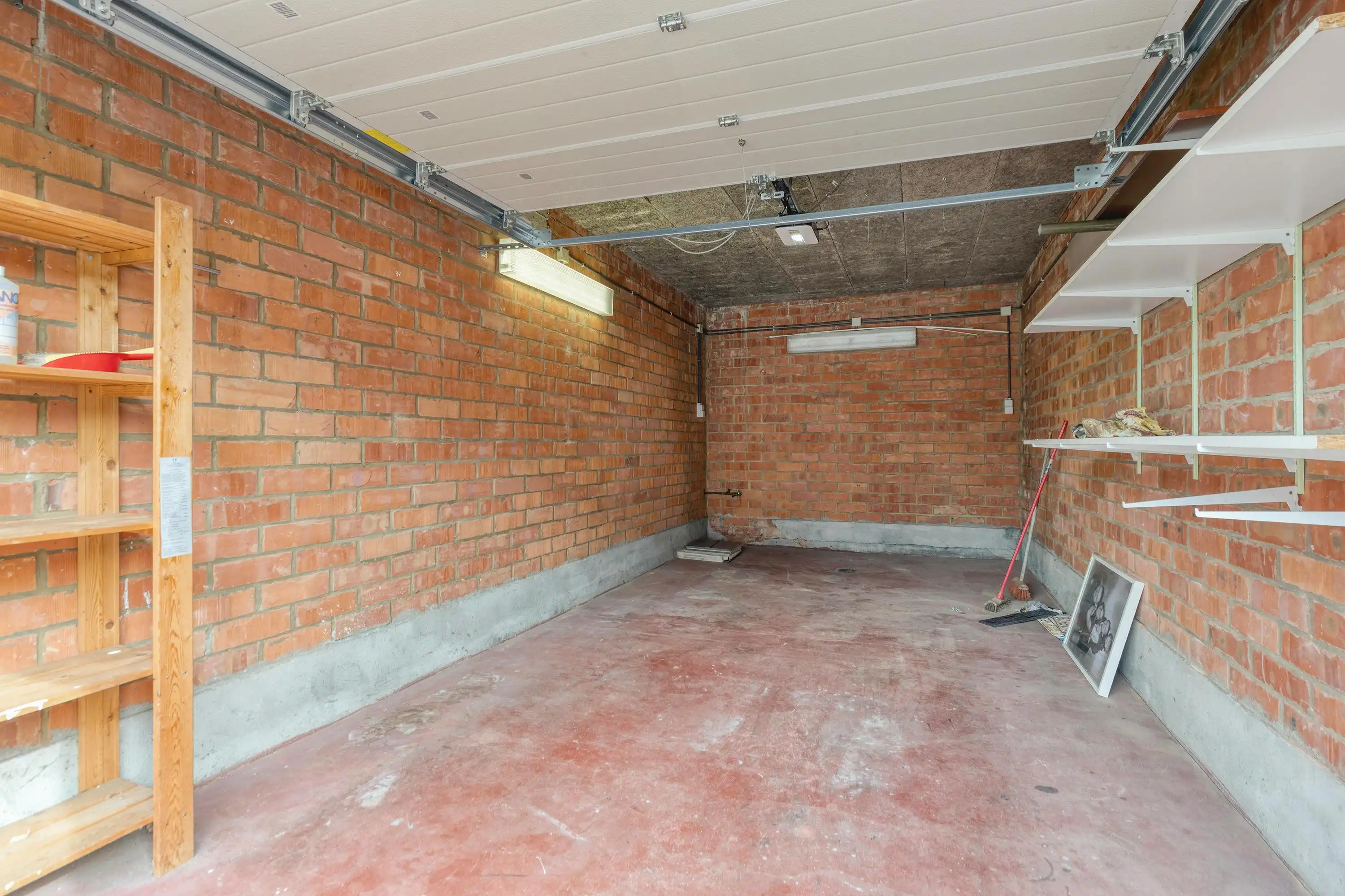 Energiezuinig appartement met 2 garages te koop in Merksem foto 11