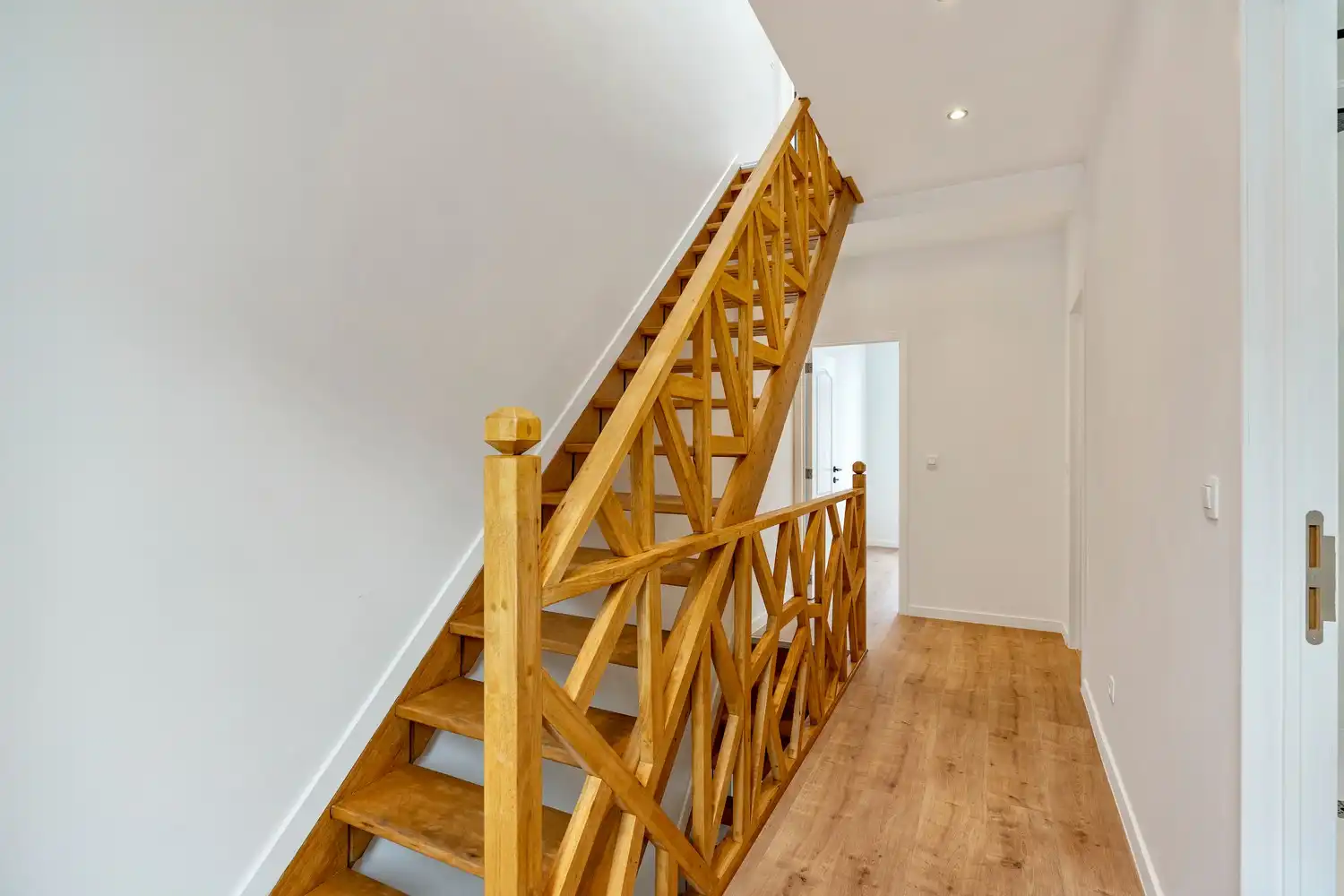 Stijlvol gerenoveerde woning (3slpk) in het hart van Aarschot (Volledig conform) foto 9