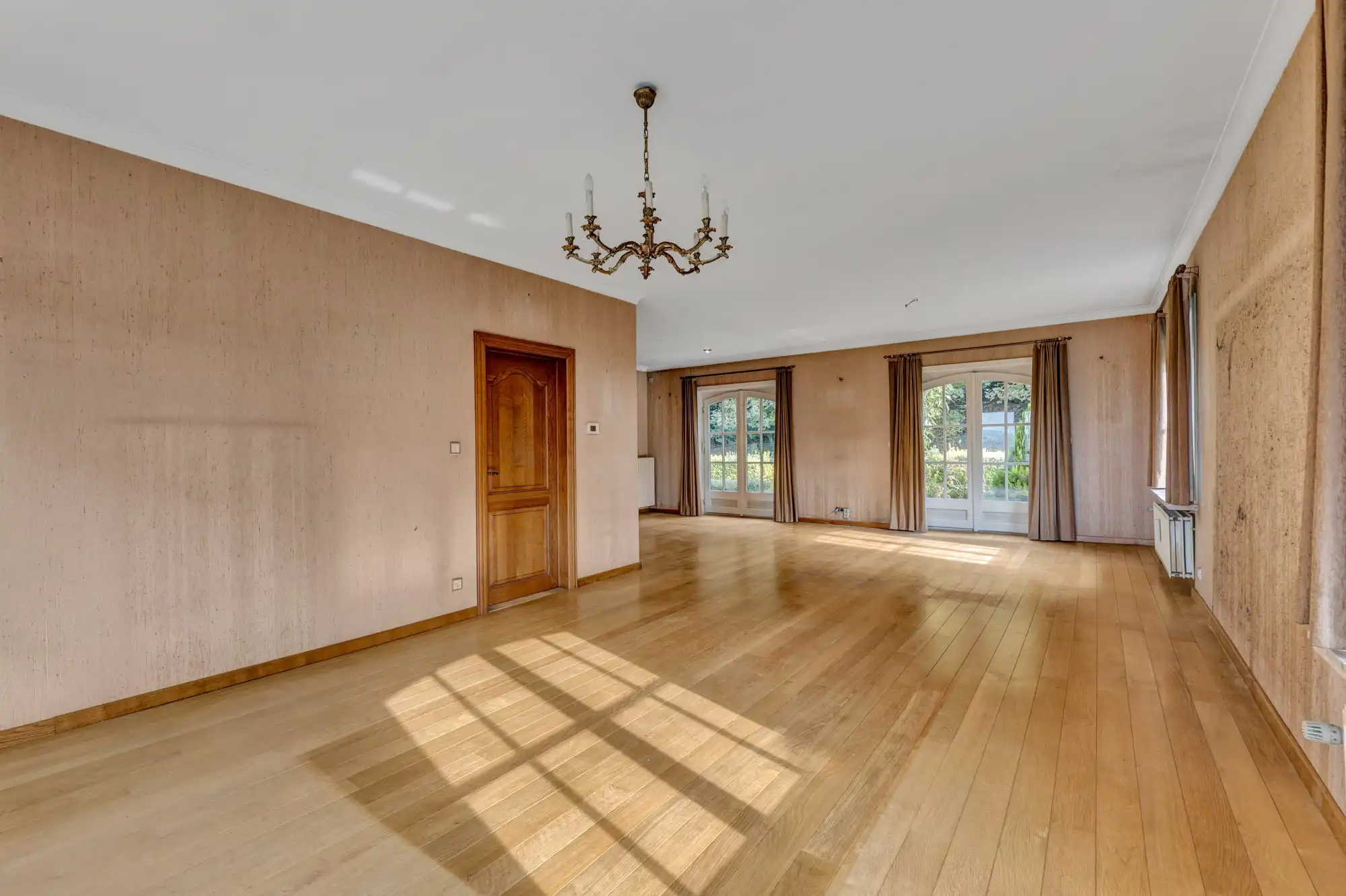 Ruime villa met 4 slpk met bouwgrond op +-18a met mooi zicht foto 4
