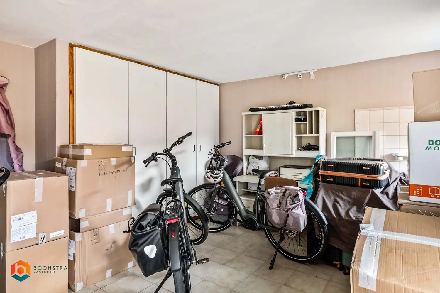 Zeer verzorgde laagbouwwoning met 2 slpkrs en leuke tuin foto 18