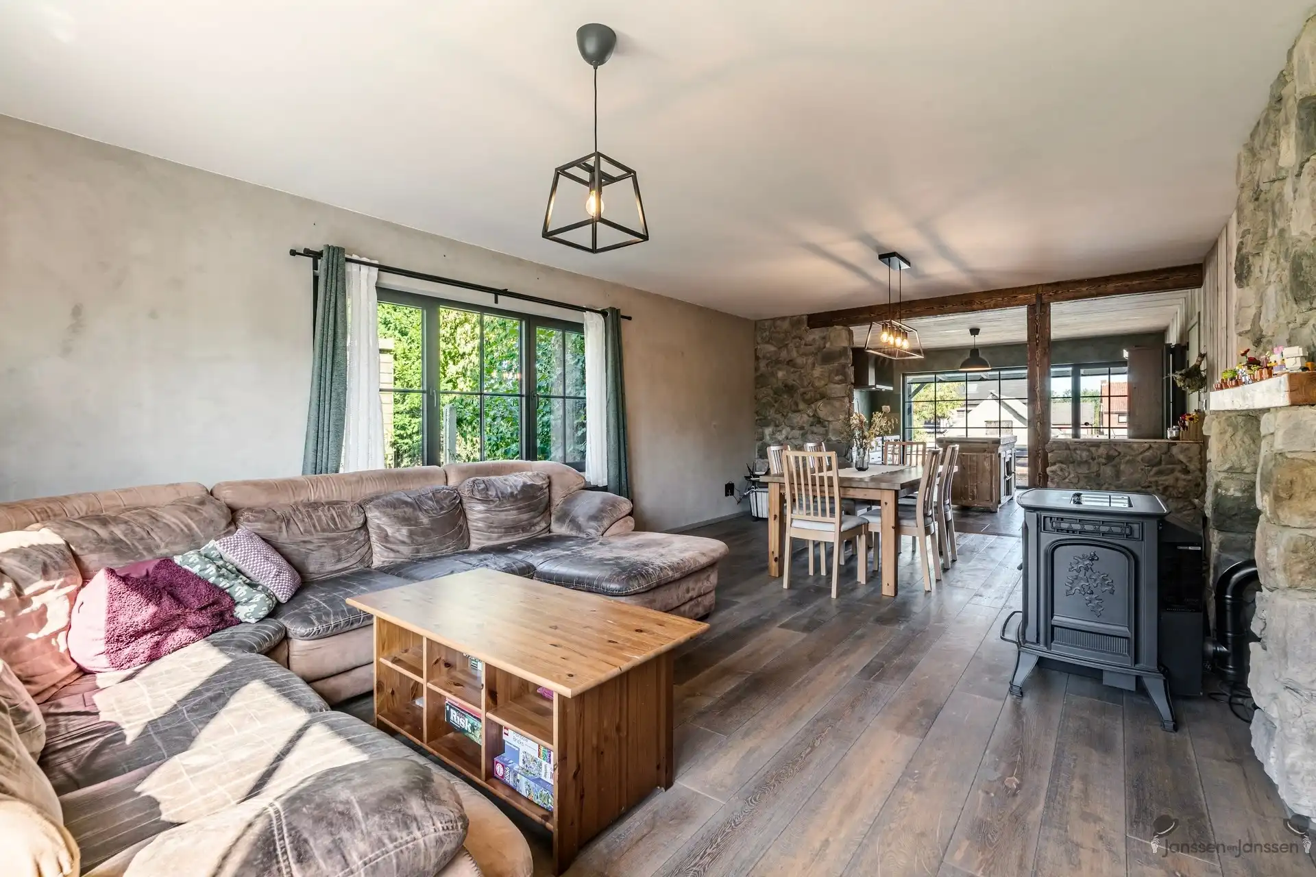 Karaktervolle woning met uitbreidingsmogelijkheden en ruime tuin foto 6