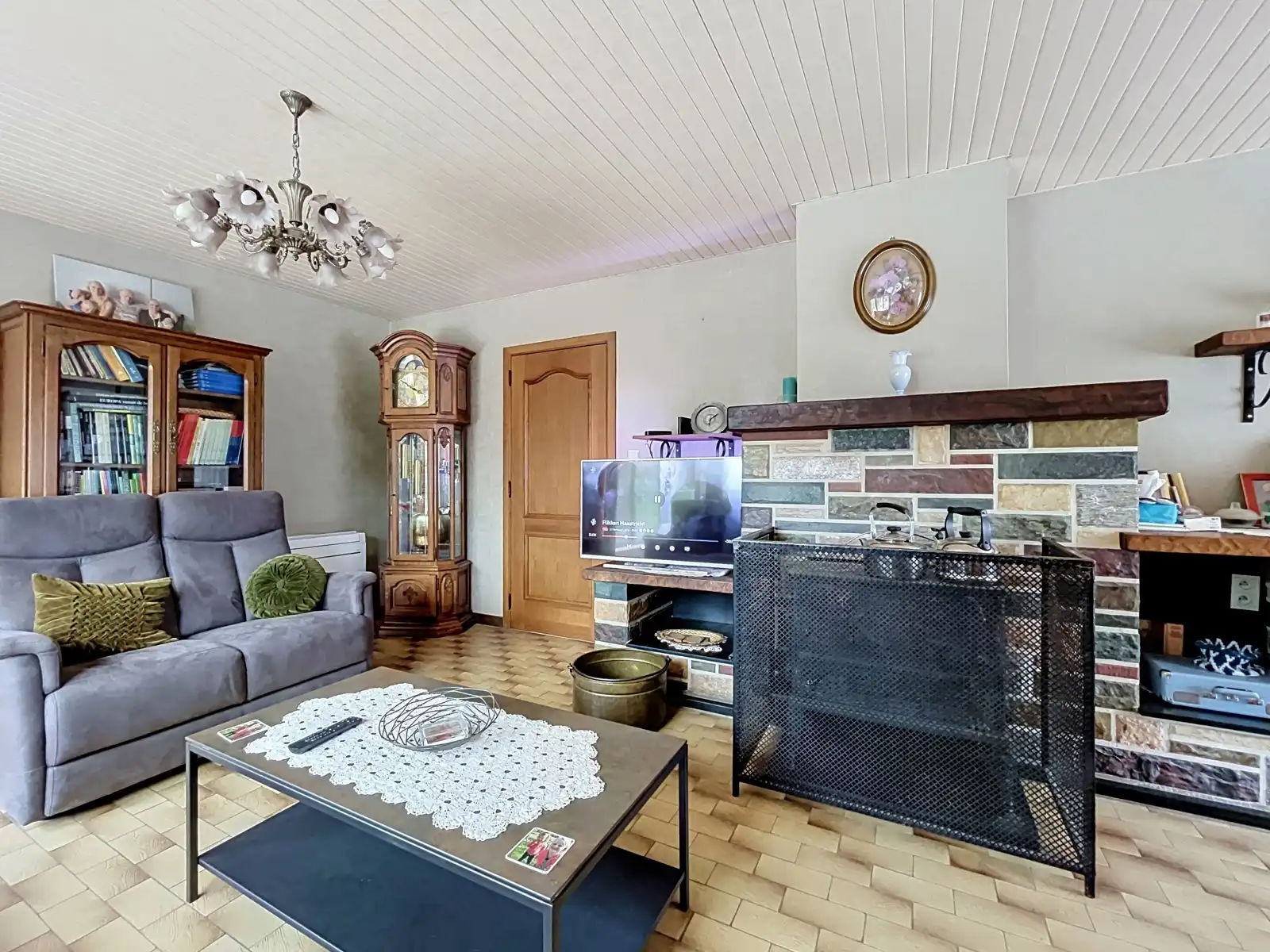 Vrijstaande woning - instapklaar in een doodlopende straat foto 6