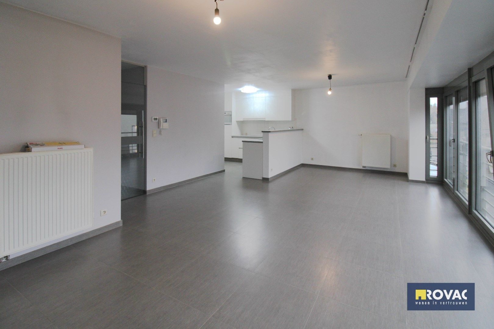 Energiezuinig appartement op absolute toplocatie in centrum Roeselare! foto 6