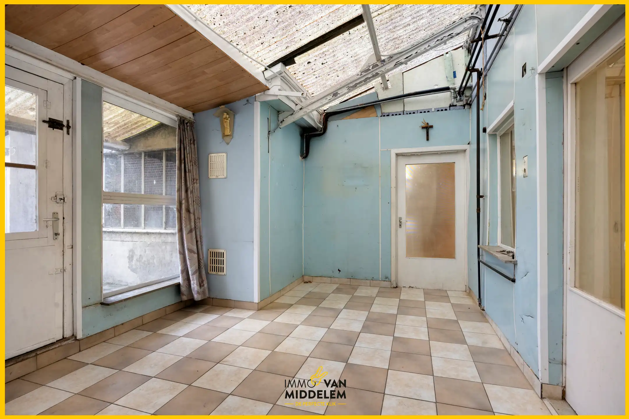 VOLLEDIG TE RENOVEREN WONING MET 5 KAMERS EN TUIN foto 11