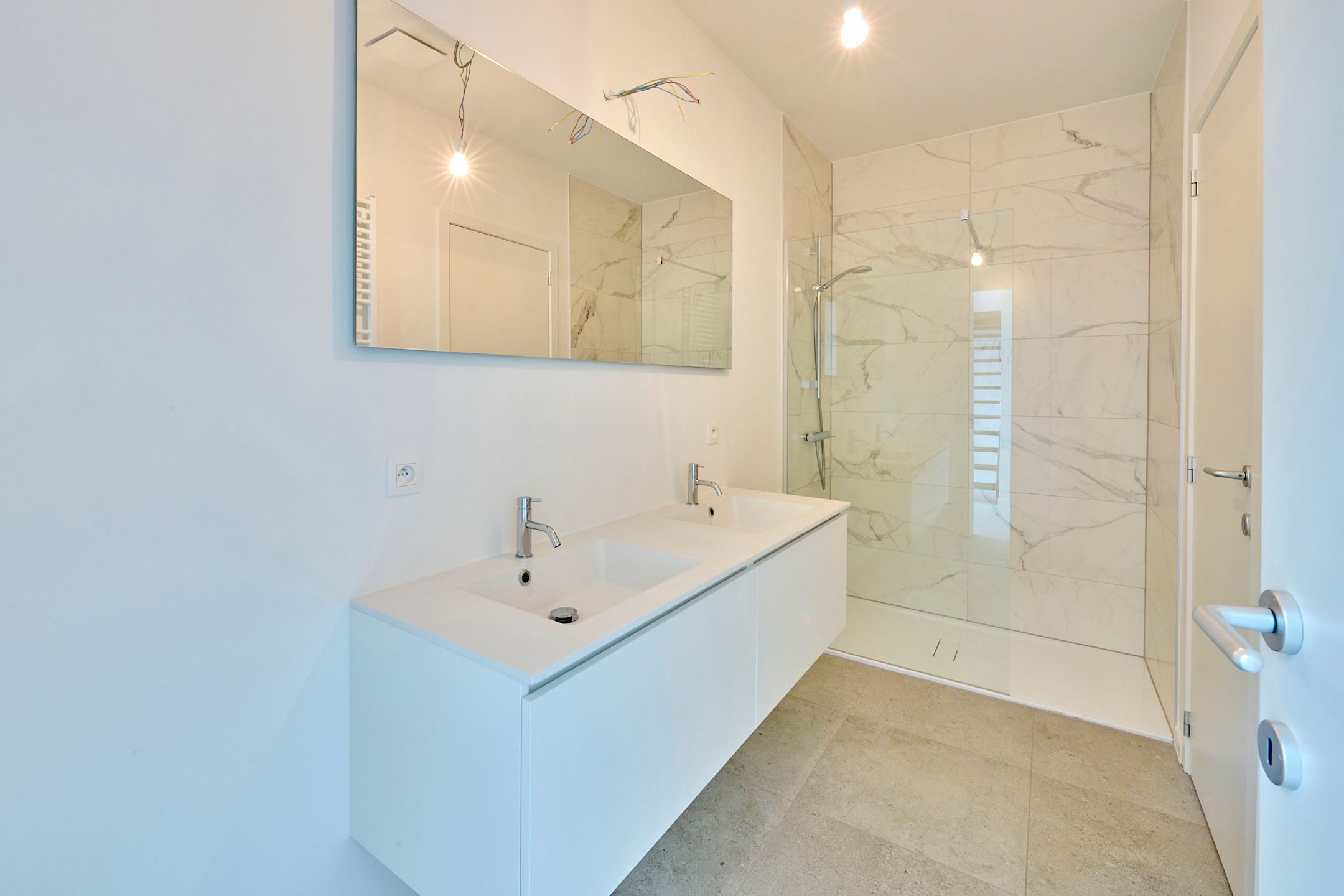 LUXE SKYHOUSE MET 3 SLAAPKAMERS foto 16