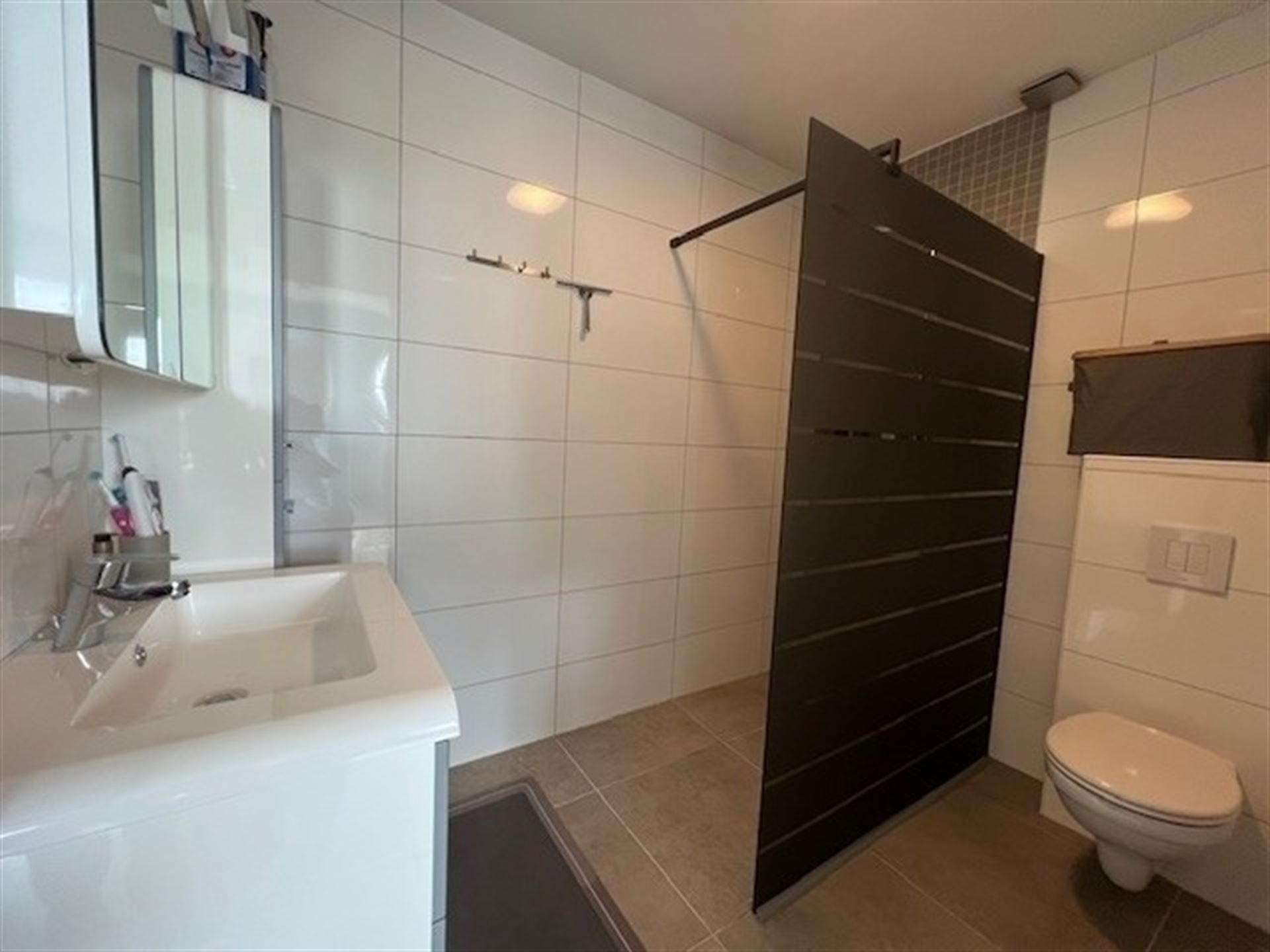 energiezuinige woning met zonnige tuin en 3 slpks! foto 4