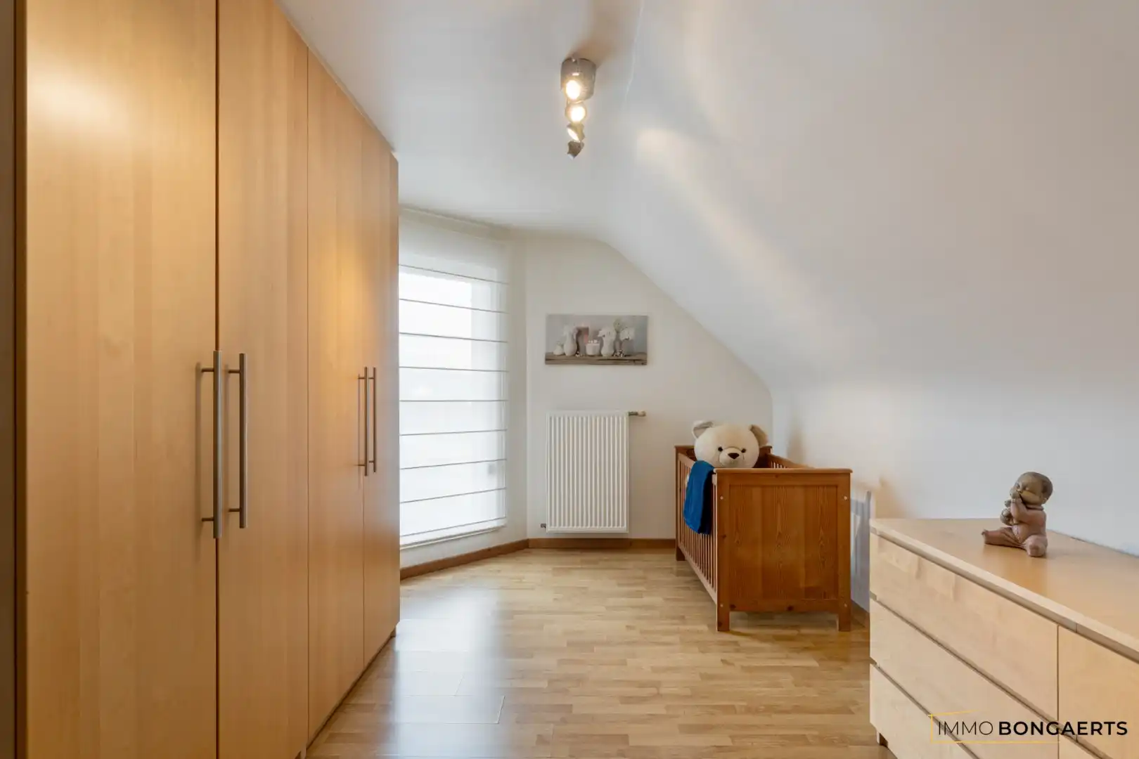 Ruime woning met 3 slaapkamers foto 19