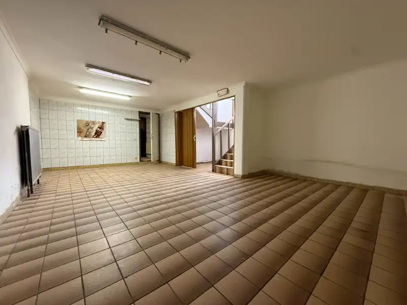 Te huur – polyvalent handelspand in het centrum van Houthalen foto 8