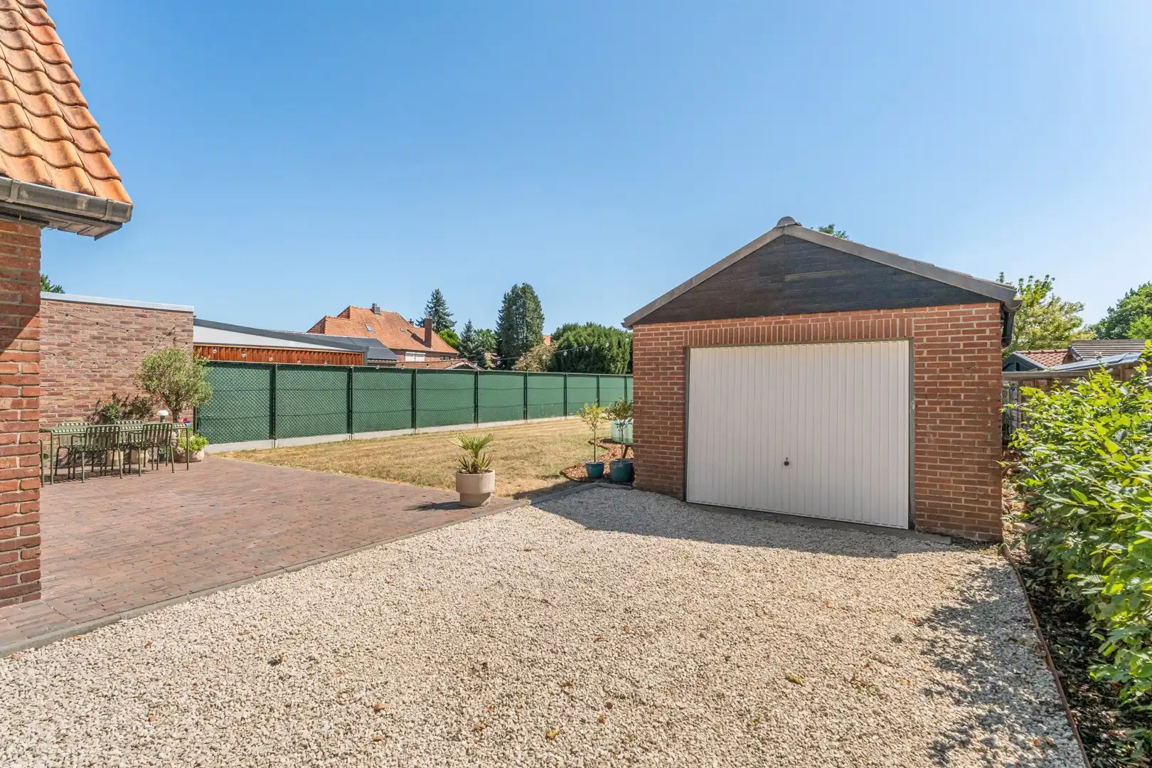 Gerenoveerde woning met 3 slaapkamers te Maasmechelen foto 34