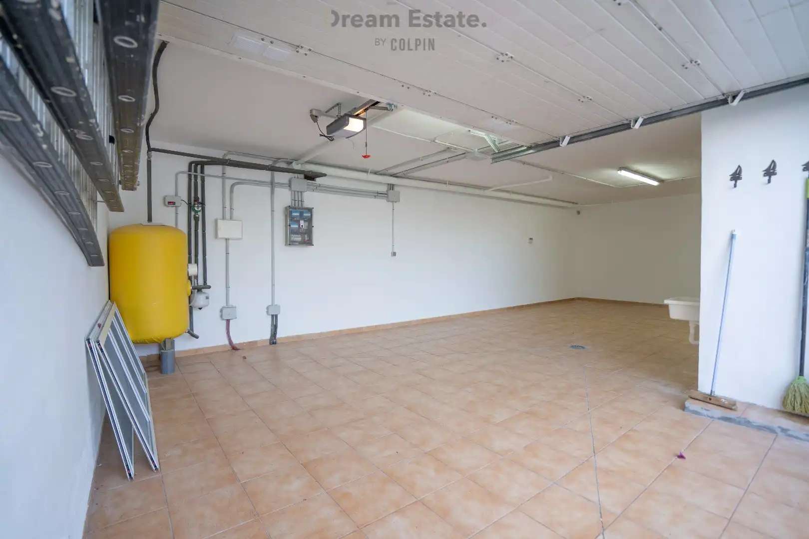 Fantastische villa met unieke verzichten en grote tuin foto 14