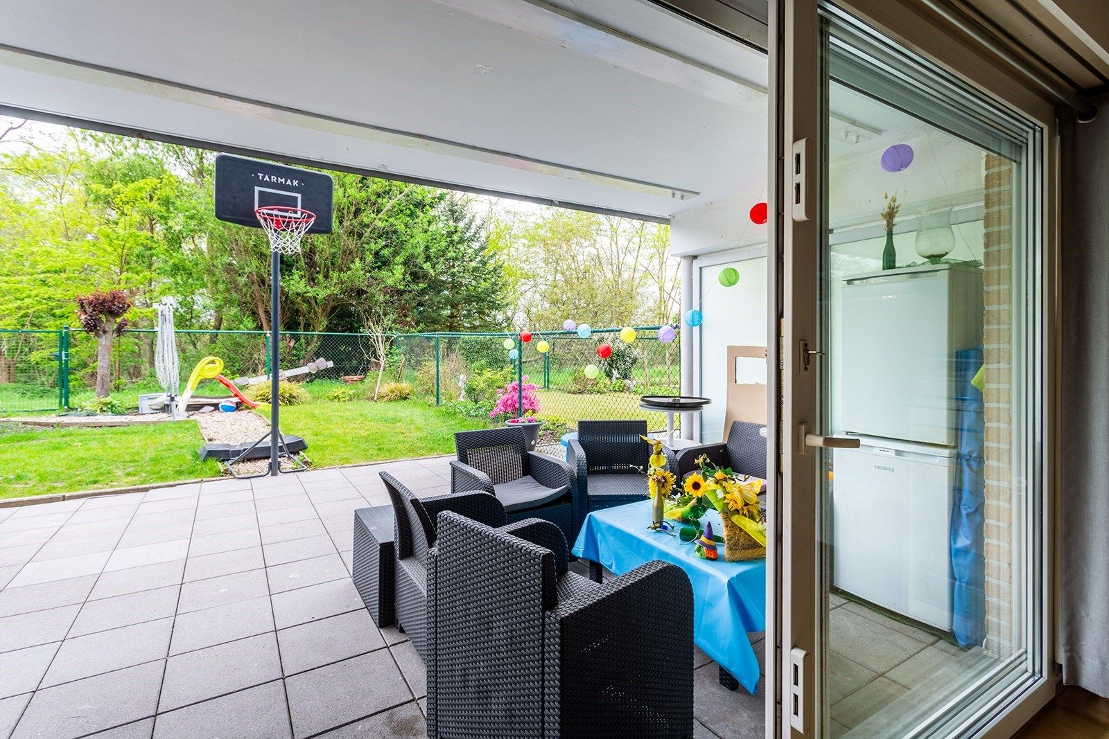 Aangenaam gelijkvloers appartement met groen en open uitzicht! foto 11