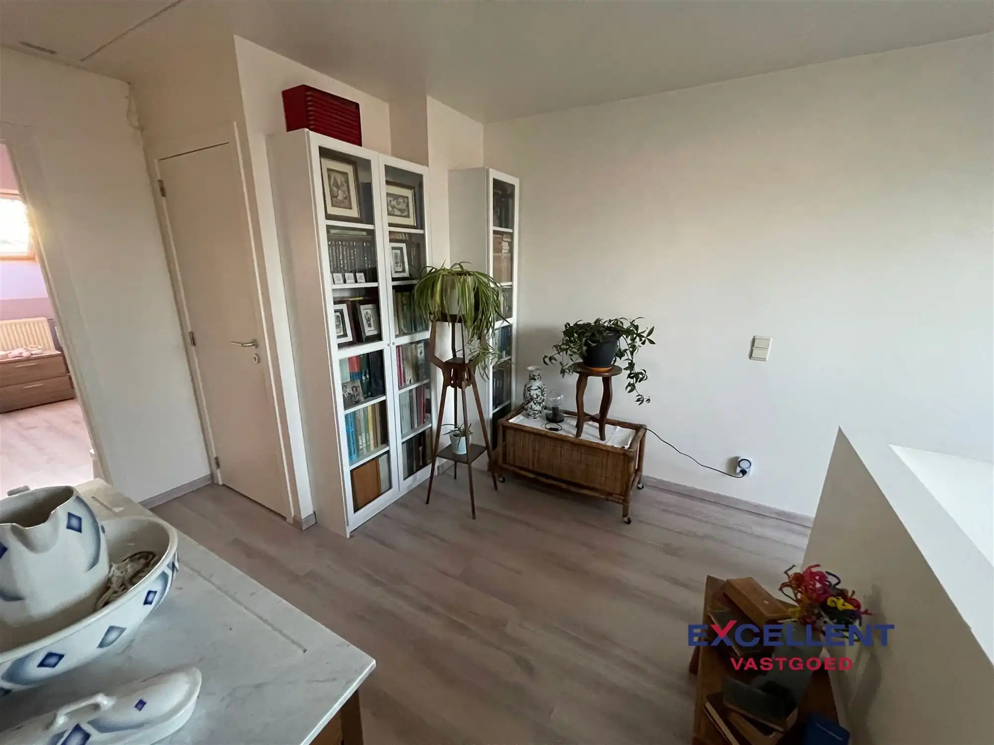 Rustig gelegen halfopen woning te huur in Deinze foto 8