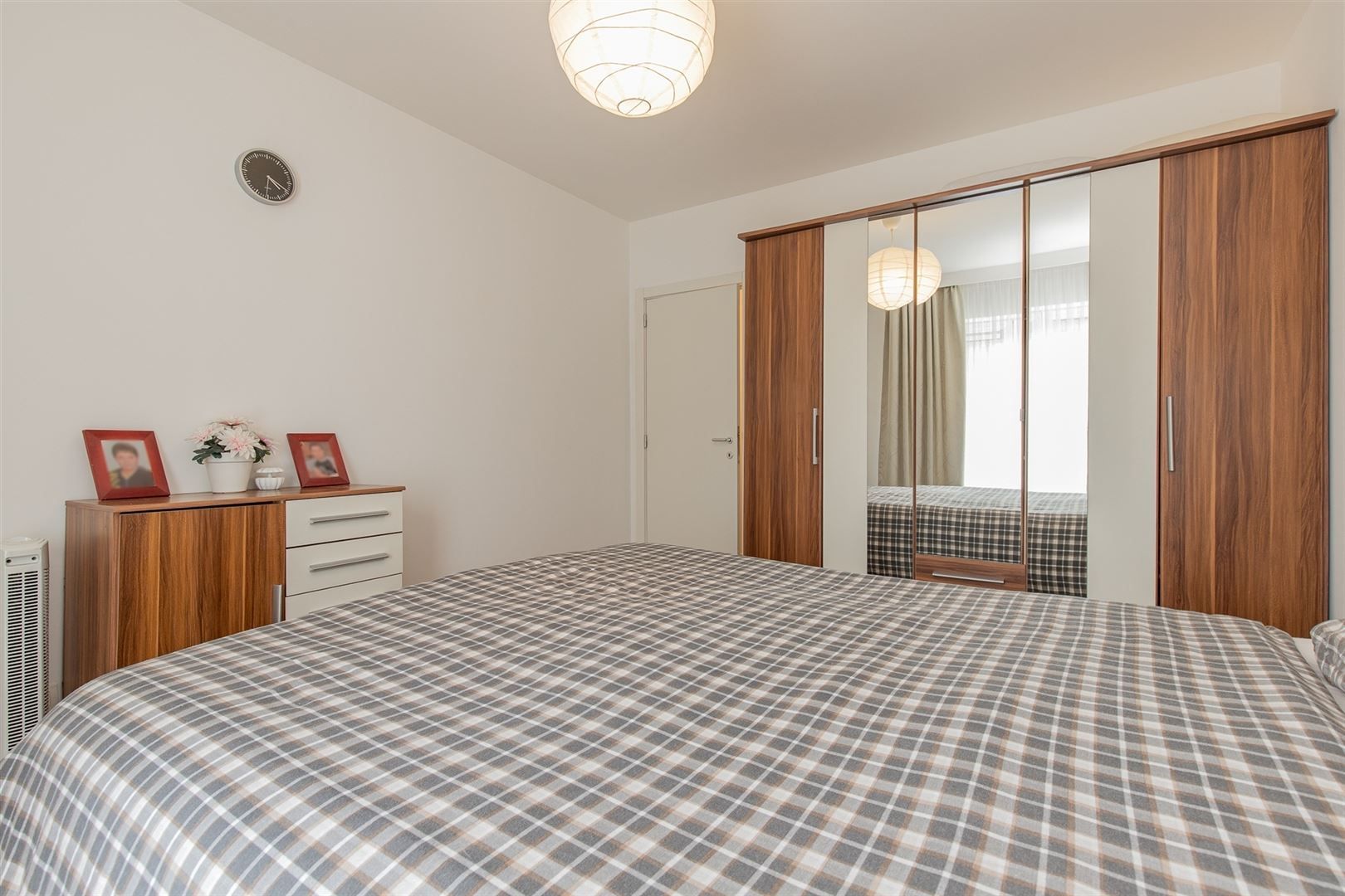 Instapklaar appartement met 2 SLP in Koekelberg! foto 7