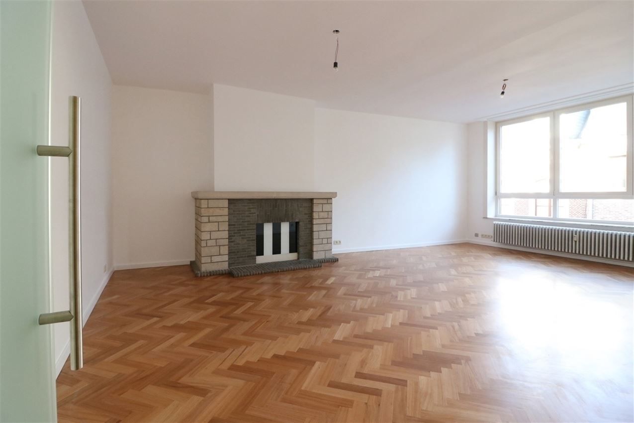 nabij warandepark, tip top, authentiek gebouw foto 4