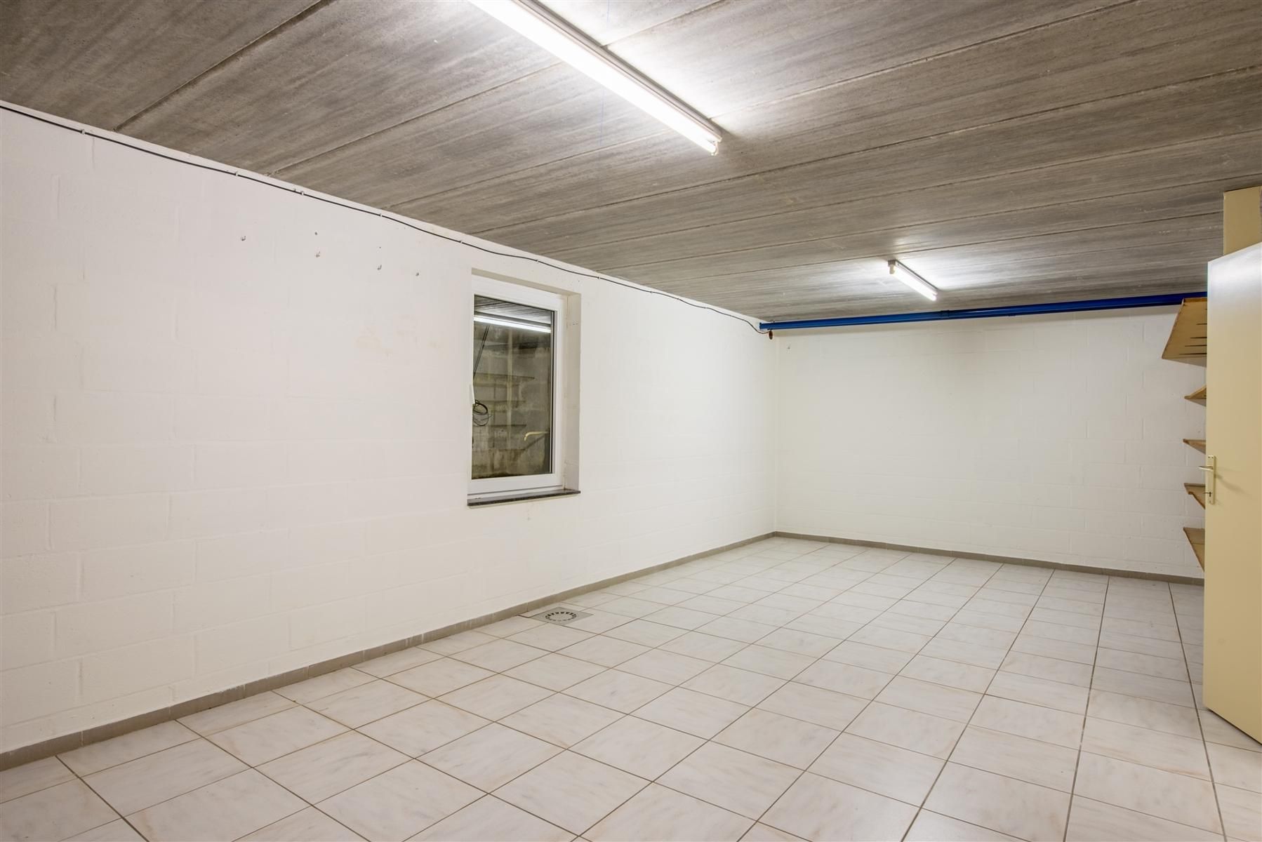 Gelijkvloersappartement met garage foto 22