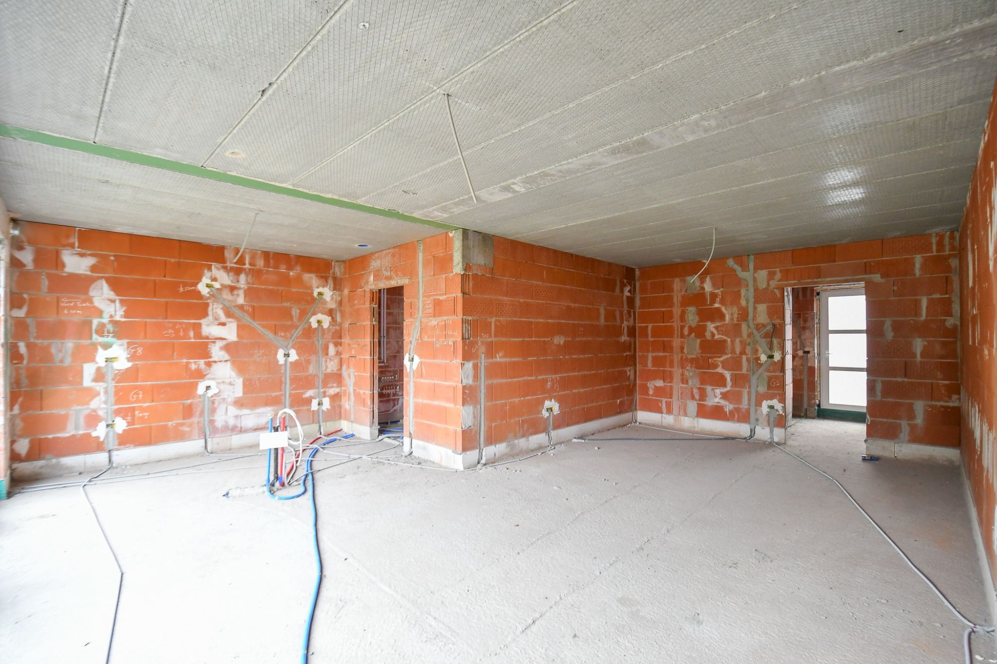 Landelijk gelegen NIEUWBOUW woning met 5slpk langs het kanaal op 340 m² - LOT 1 foto 6