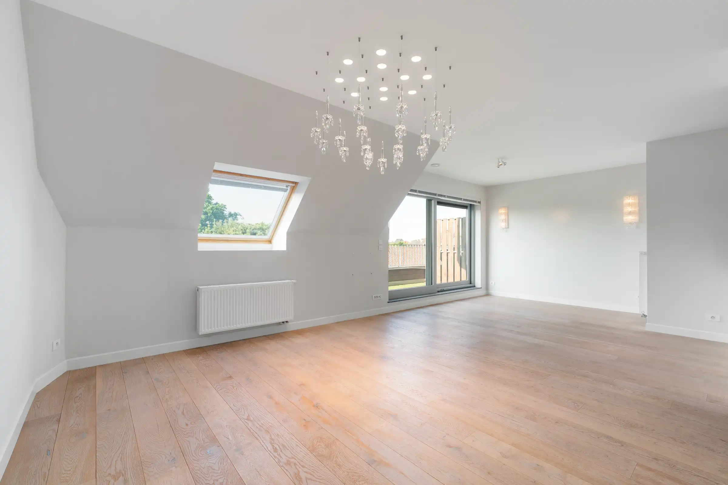 Instapklaar duplexappartement met twee slaapkamers foto 2