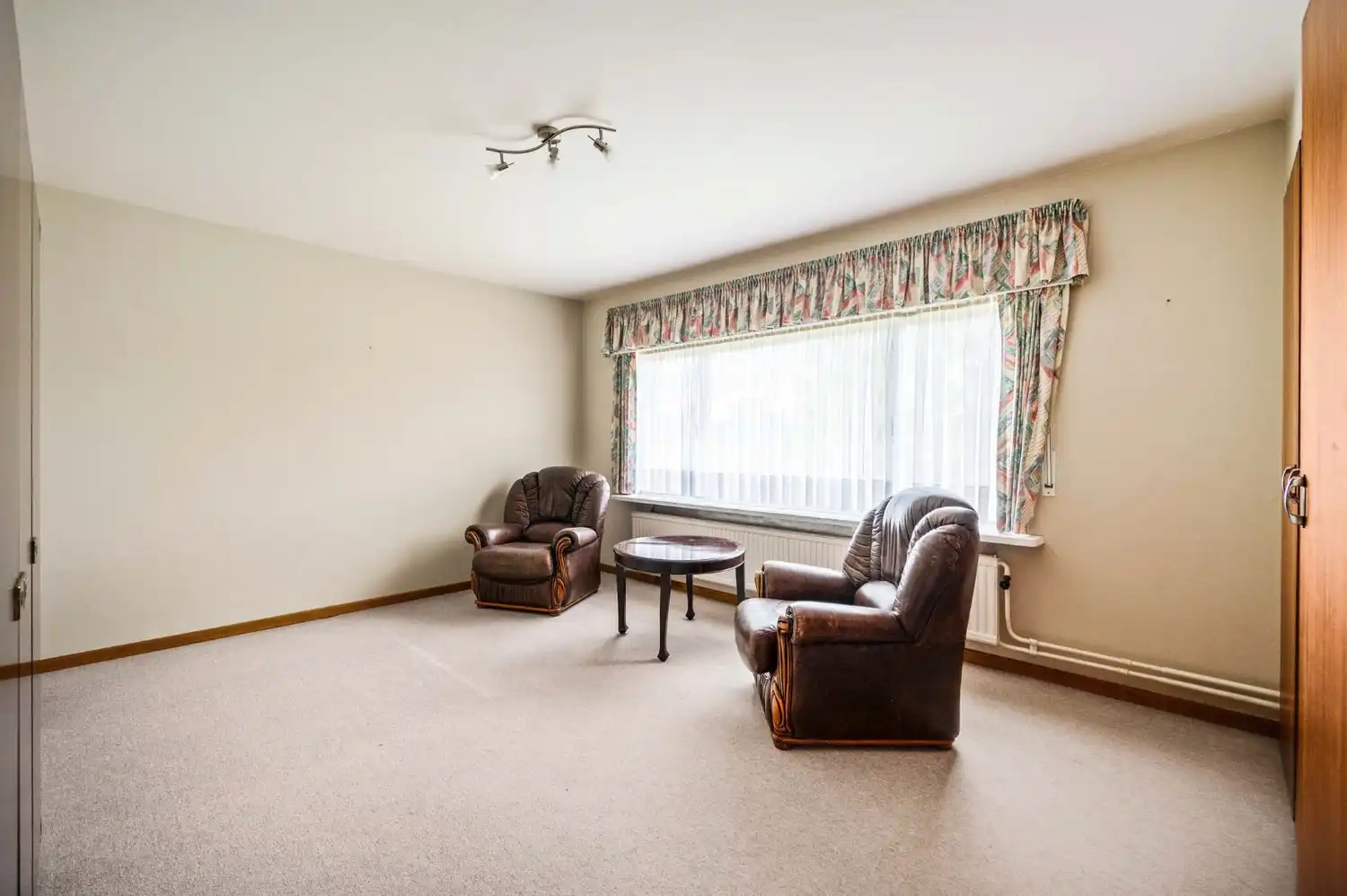 RUIME WONING MET 4 SLK EN GARAGE OP PERCEEL VAN 1.625 m²! foto 13