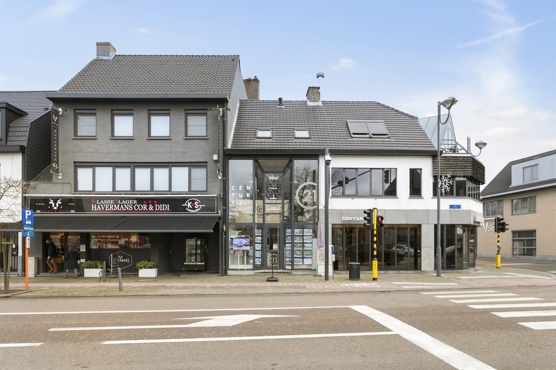 Handelspand aan de markt in Oud-Turnhout foto 5