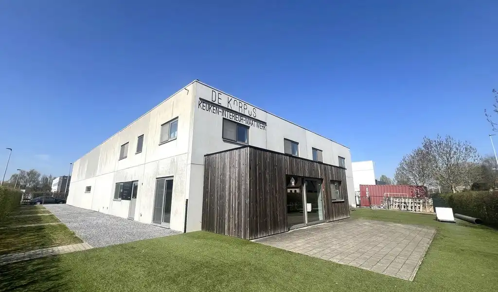 Instapklaar kantoor te huur in KMO-zone te Merelbeke foto 2