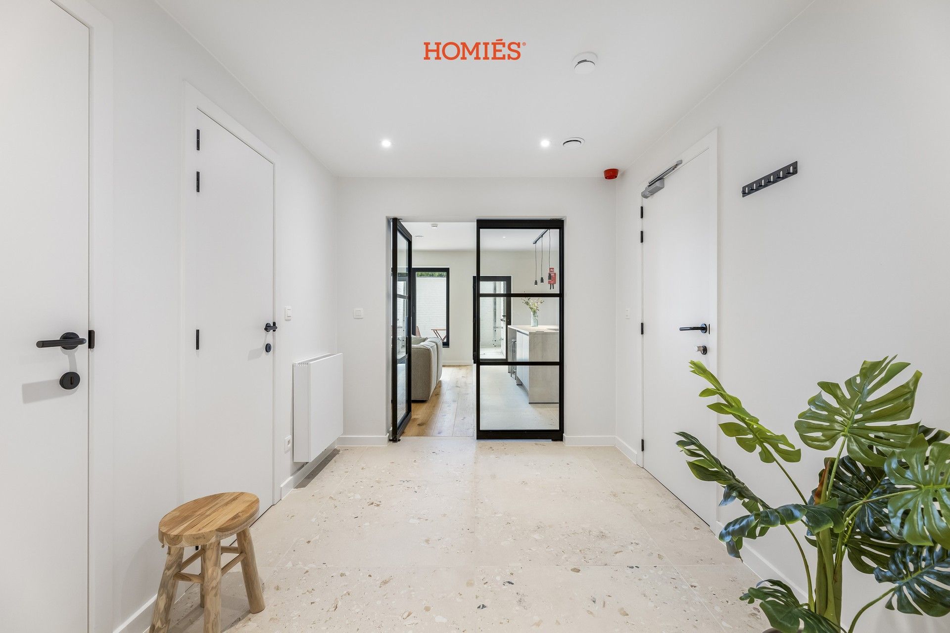 Luxueus en energiezuinig gelijkvloersappartement met stadskoer foto 2